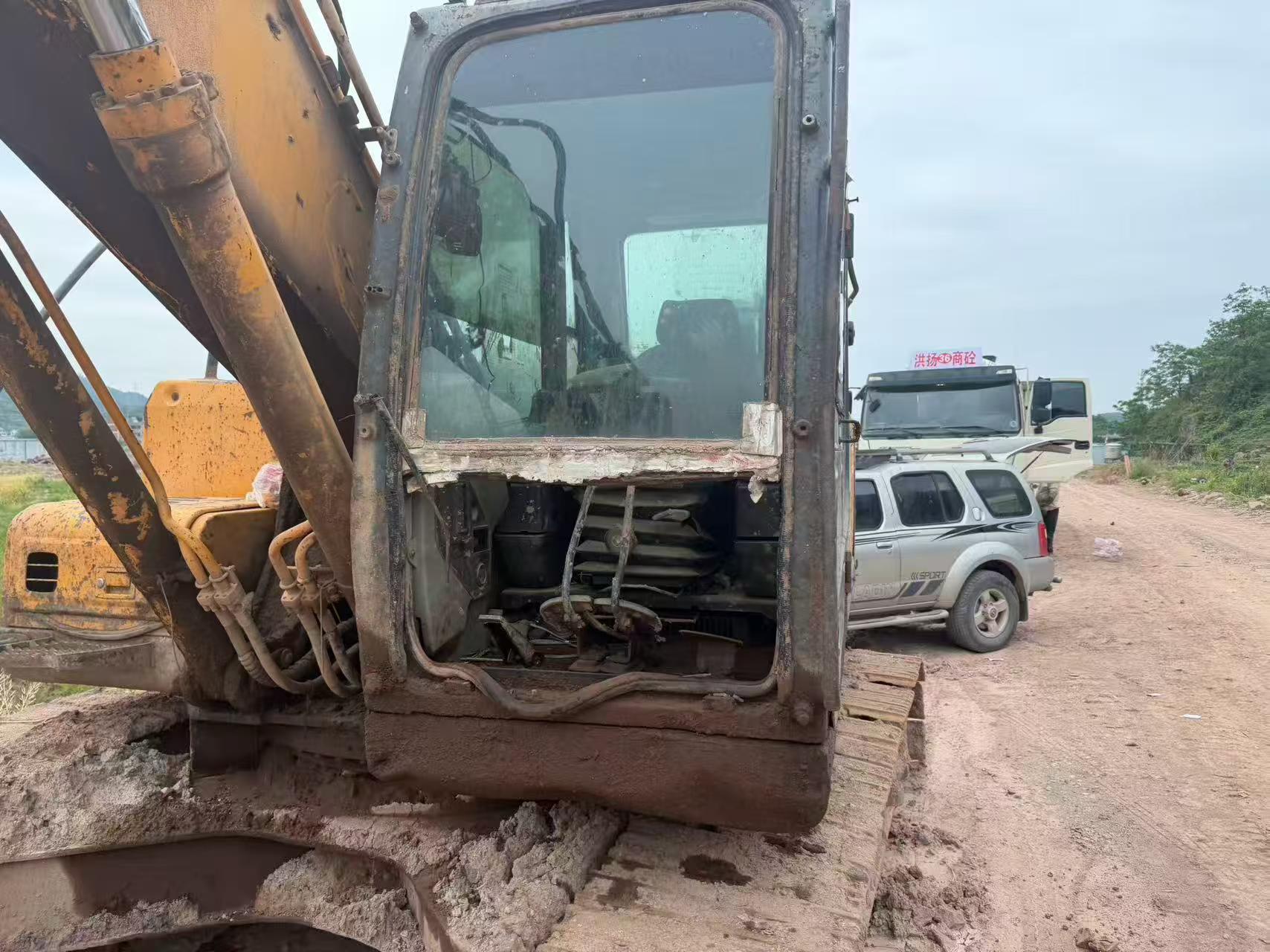 Buy Hyundai R215-7 Used Excavator / 9