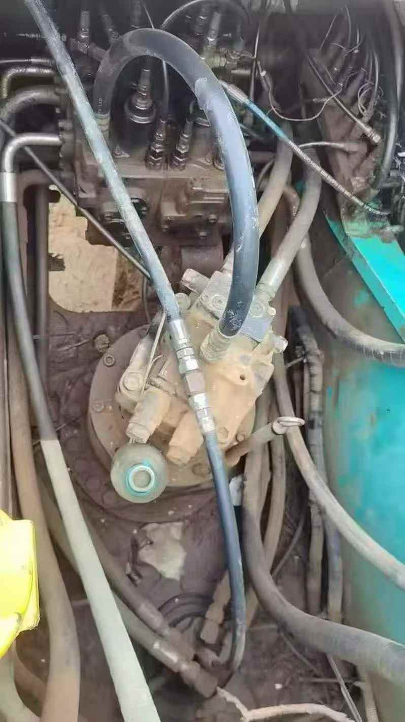 Buy Kobelco SK210 Used Excavator / 5