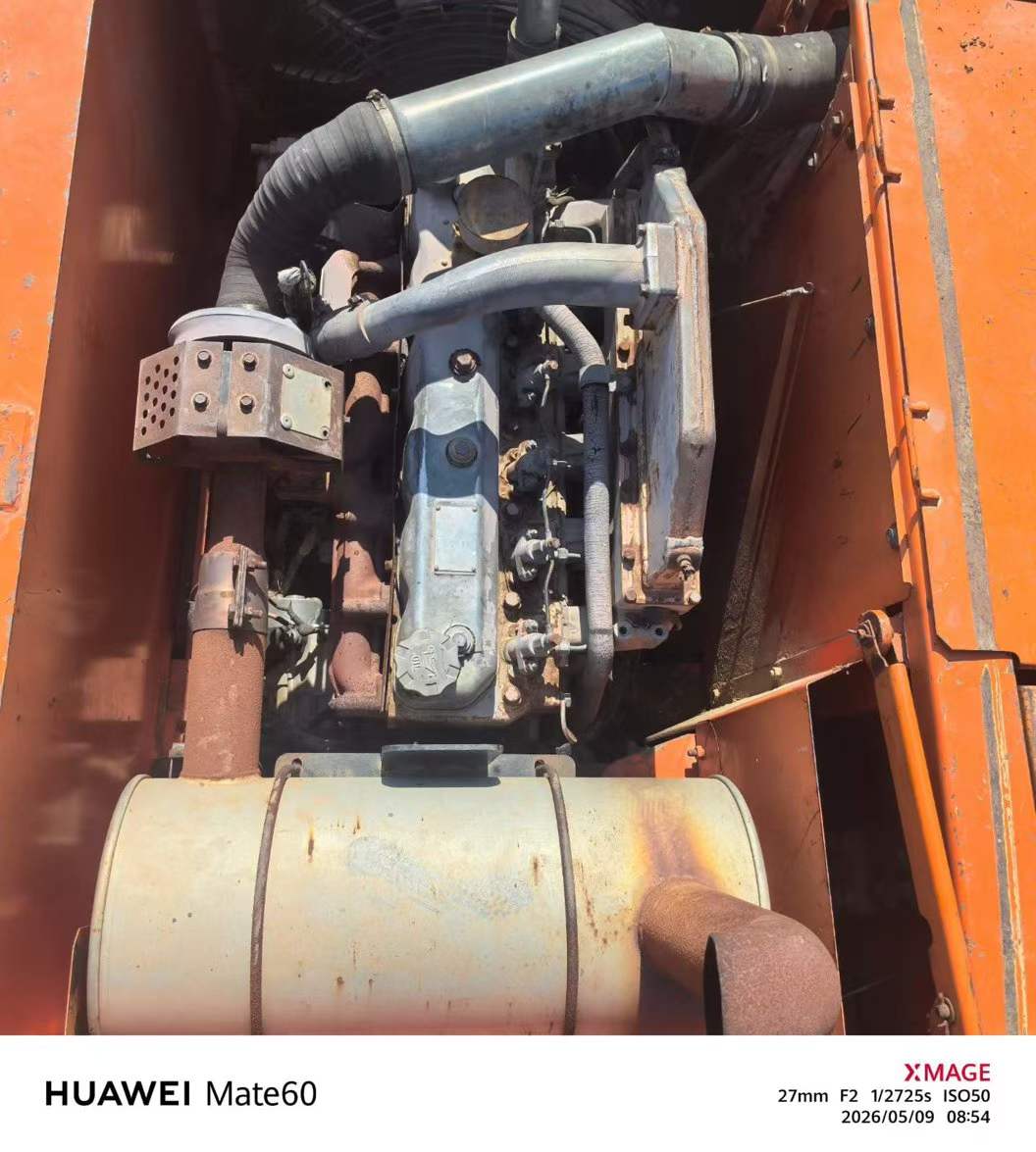 Buy Doosan DH220-7 Used Excavator / 4