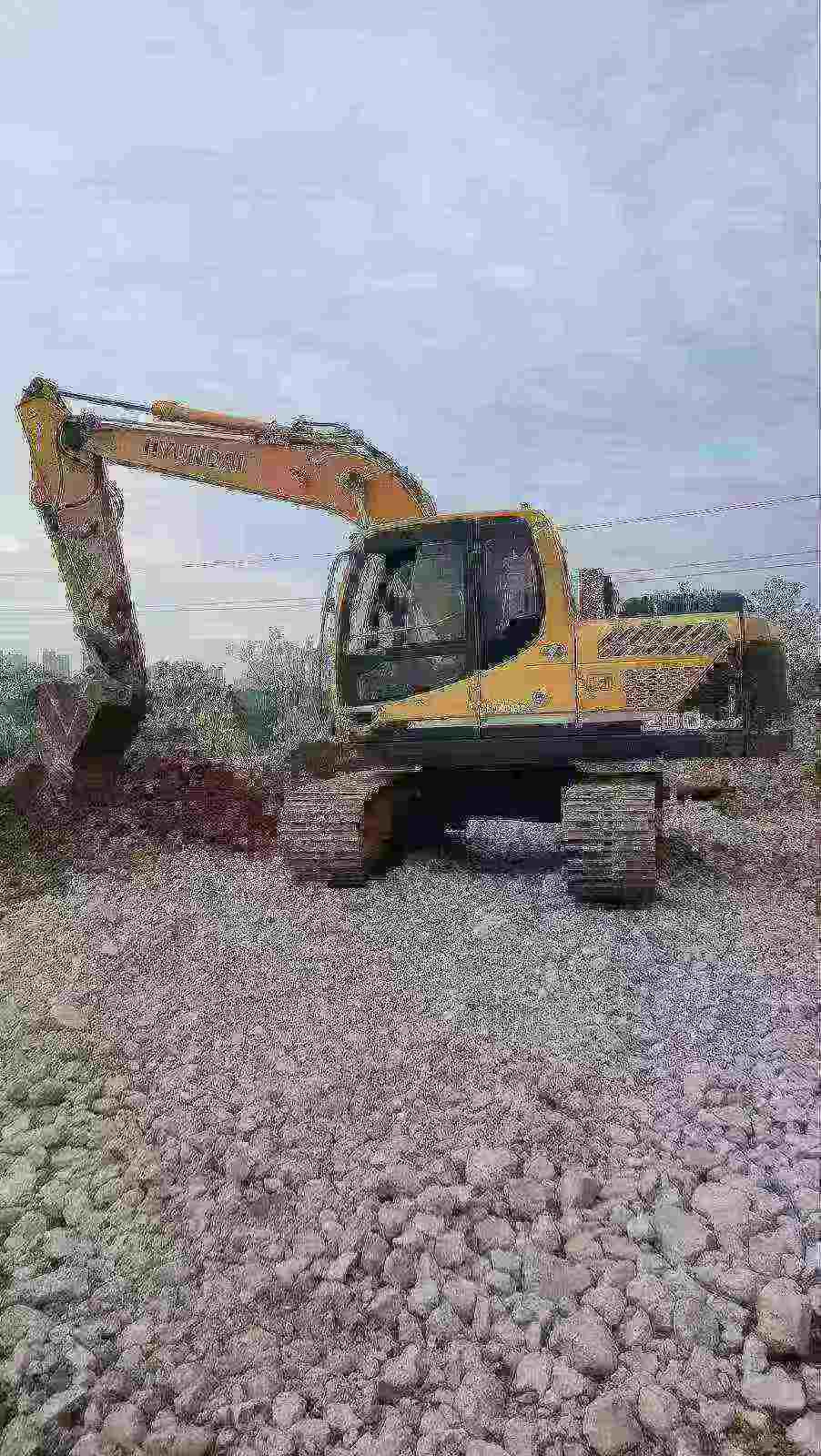 Buy Hyundai R150-7 Used Excavator / 4