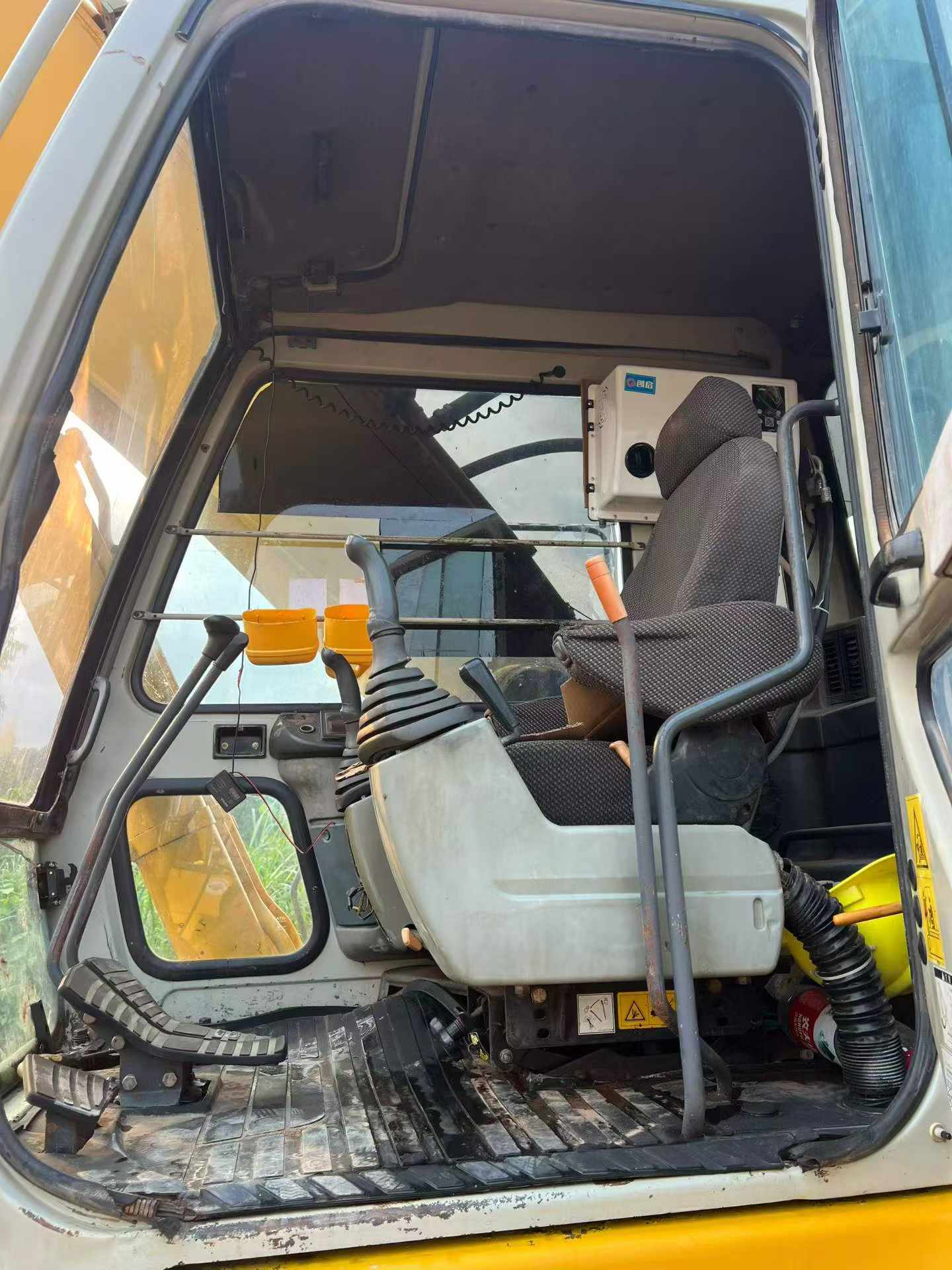 Buy Kato HD1430-7 Used Excavator / 6