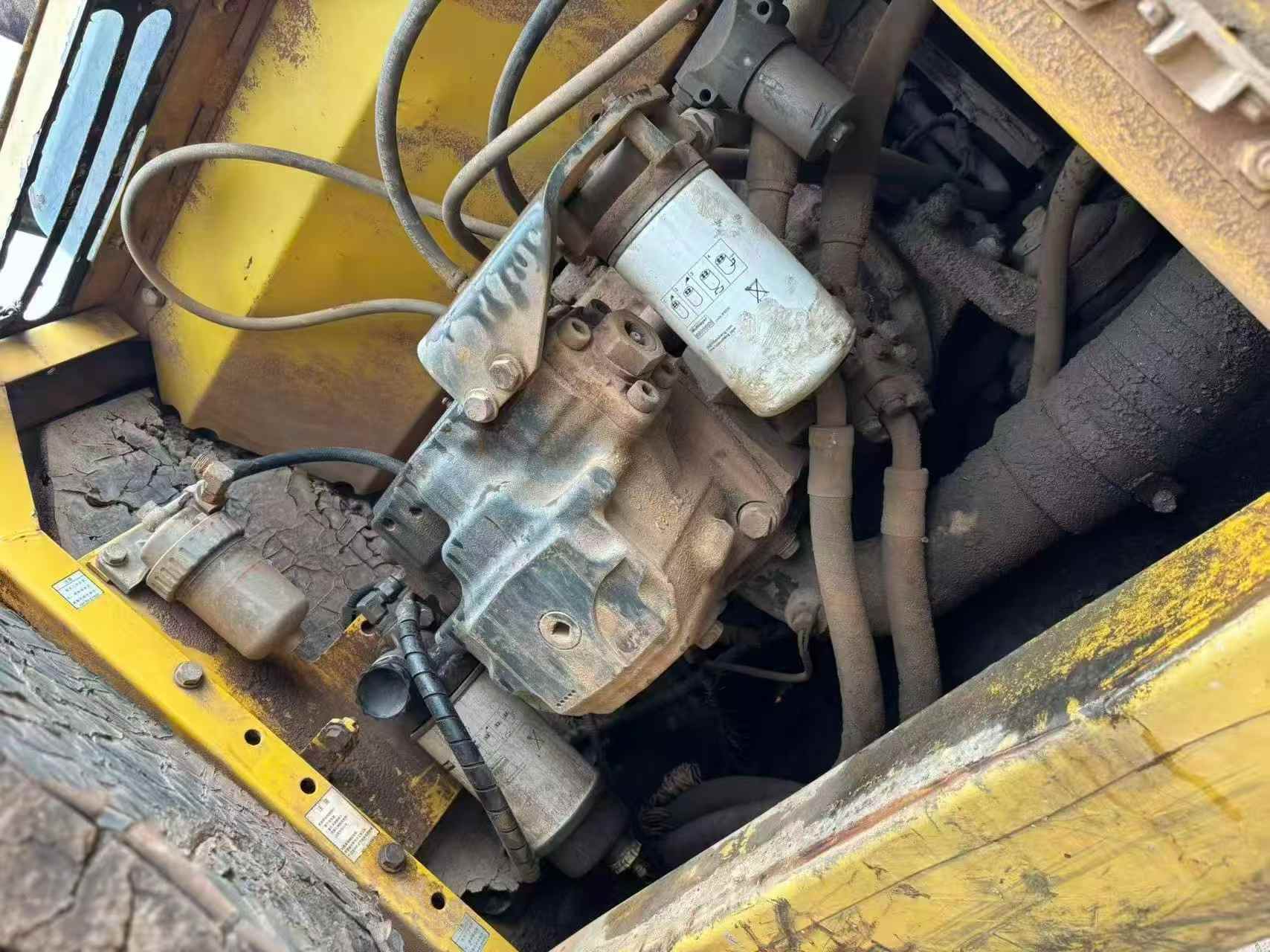 Buy Komatsu PC200-8 Used Excavator / 5