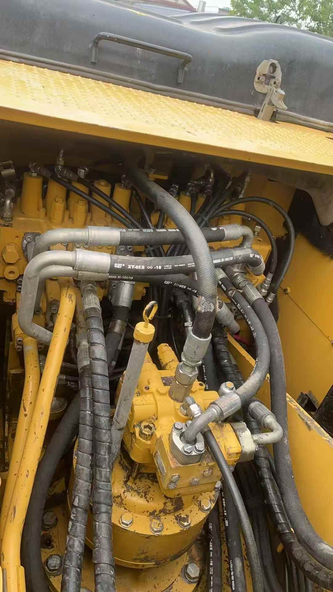 Buy Caterpillar 320D Used Excavator / 5