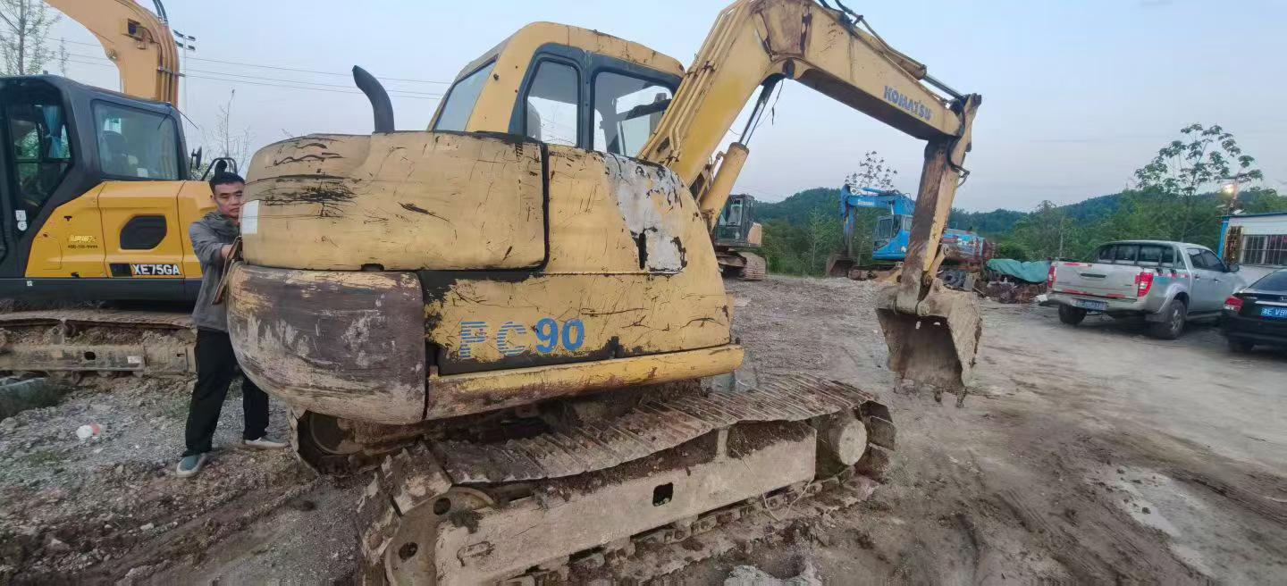 Buy Komatsu PC60 Used Excavator / 2