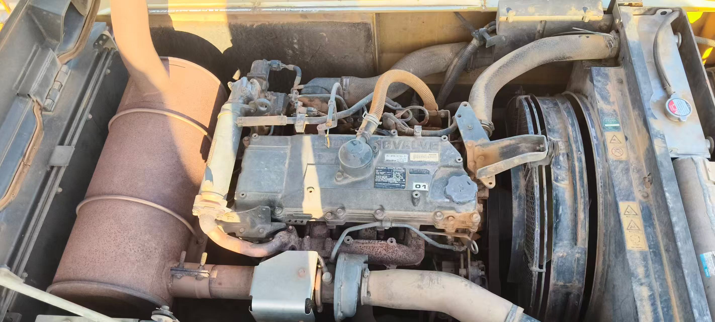 Buy Sumitomo SH200A5 Used Excavator / 4