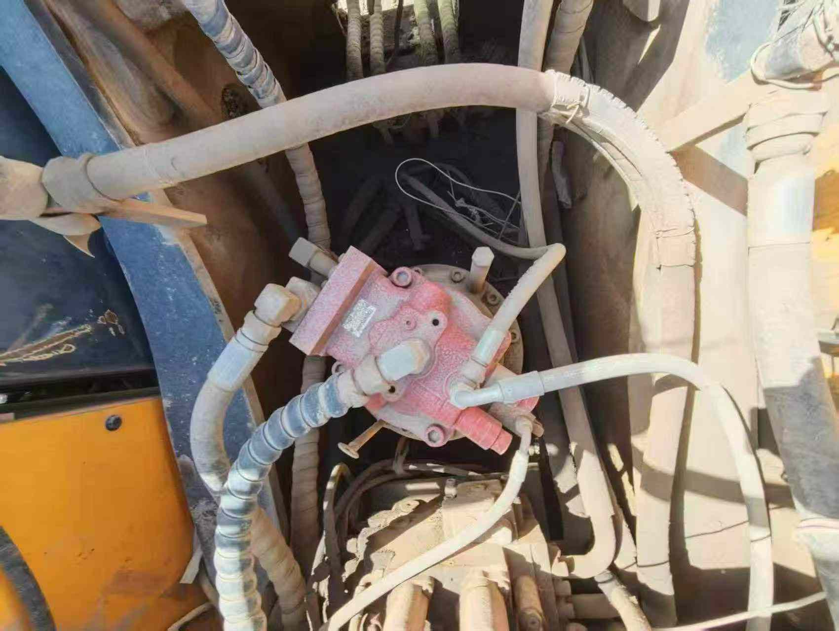 Buy Hyundai R335-7 Used Excavator / 4