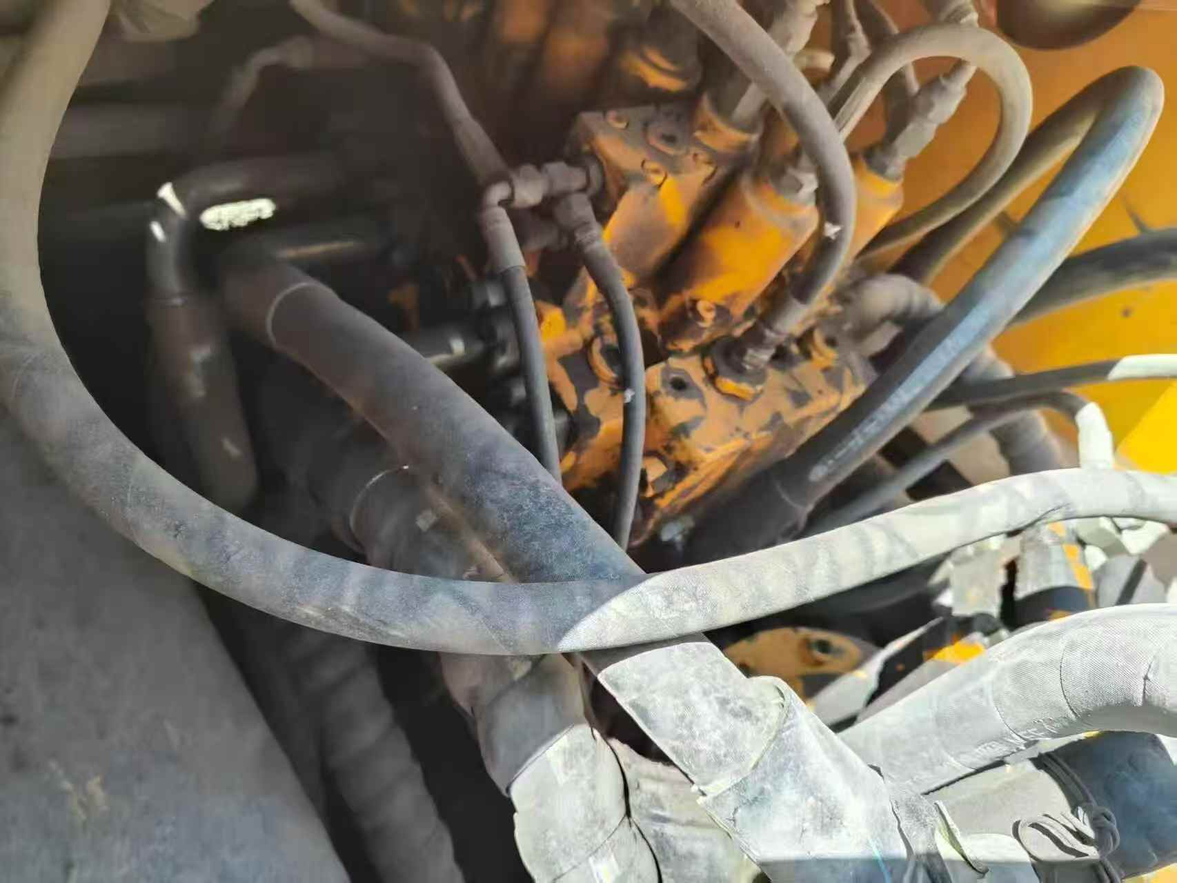 Buy Hyundai R305LC-7 Used Excavator / 5