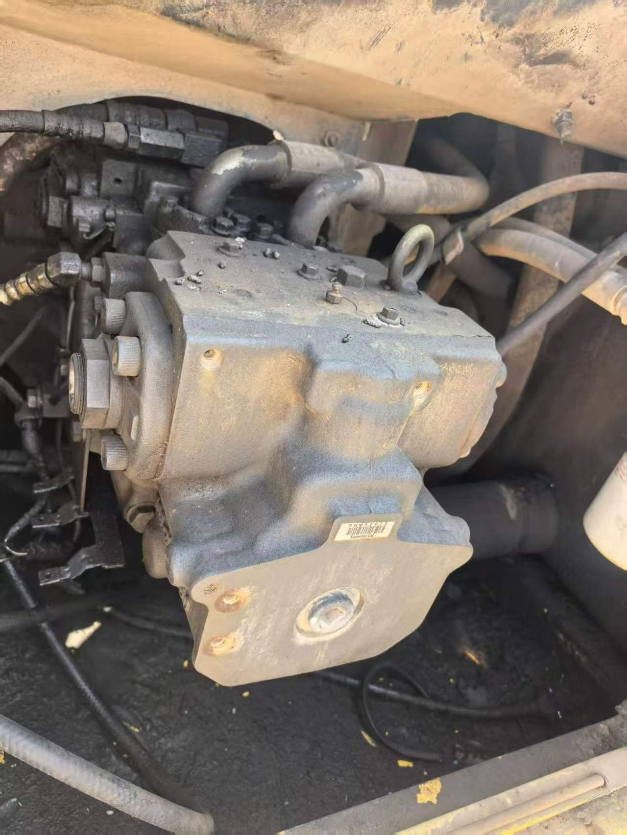Buy Komatsu PC220-7 Used Excavator / 4