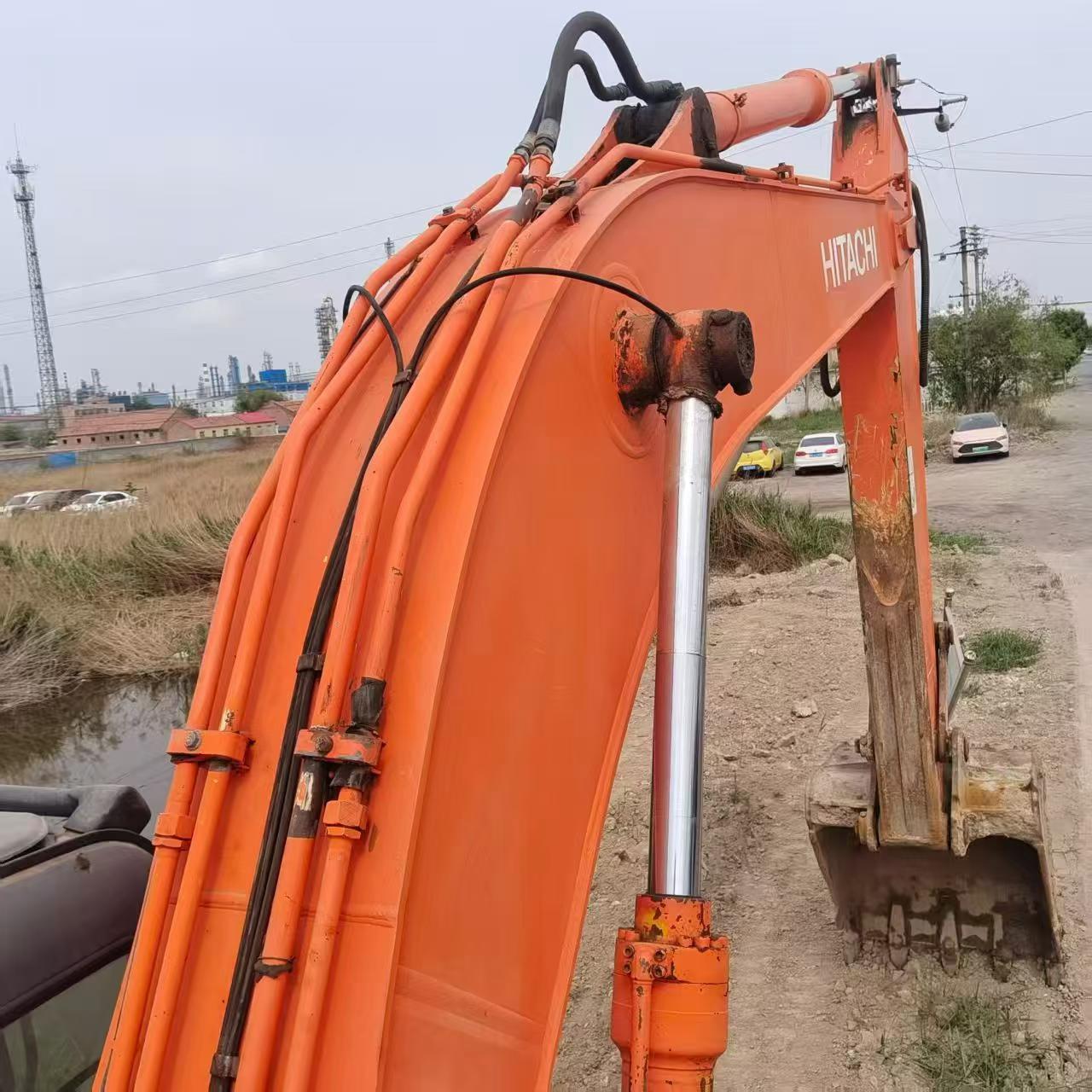 Buy Hitachi EX210 Used Excavator / 3