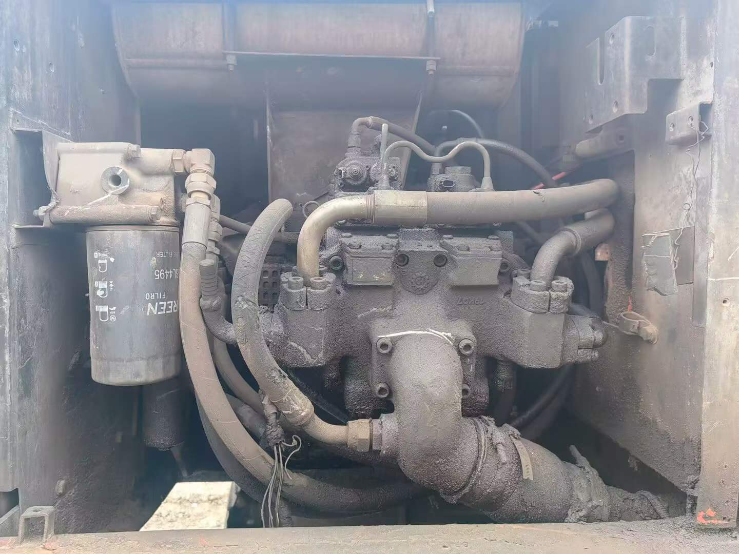 Buy Hitachi ZX200-6 Used Excavator / 6