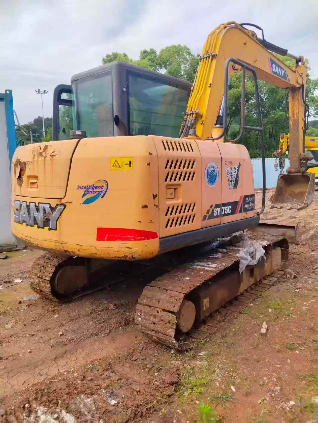 Buy Sany SY65C Used Excavator / 2