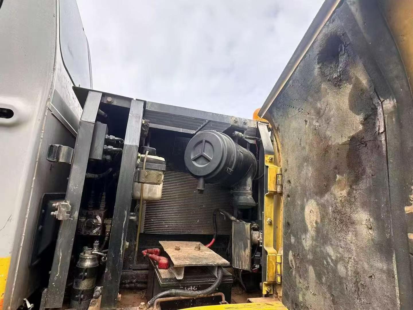 Buy Sumitomo SH120 Used Excavator / 8