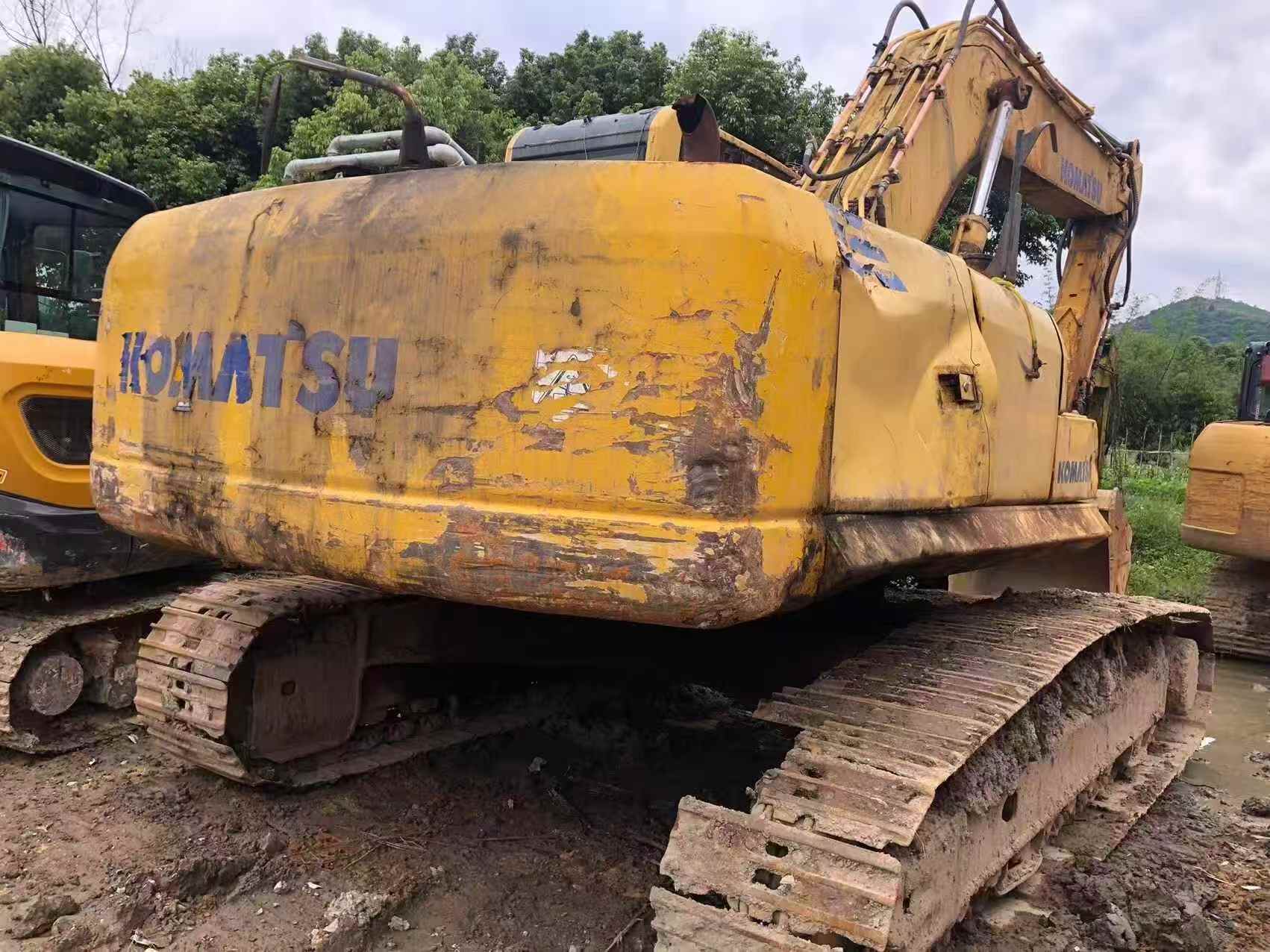 Buy Komatsu PC240-6 Used Excavator / 4