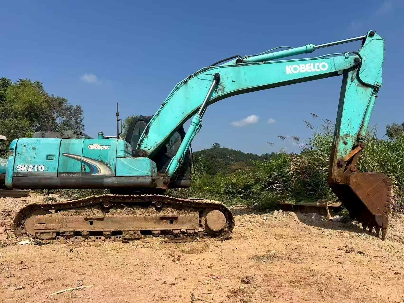 Buy Kobelco SK200-8 Used Excavator / 3