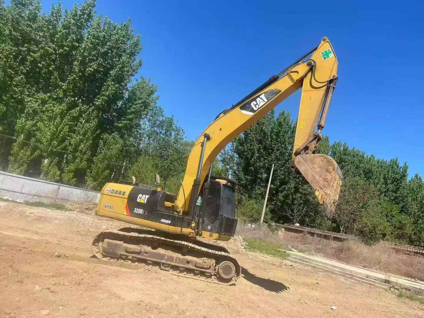 Buy Caterpillar 320D Used Excavator / 4