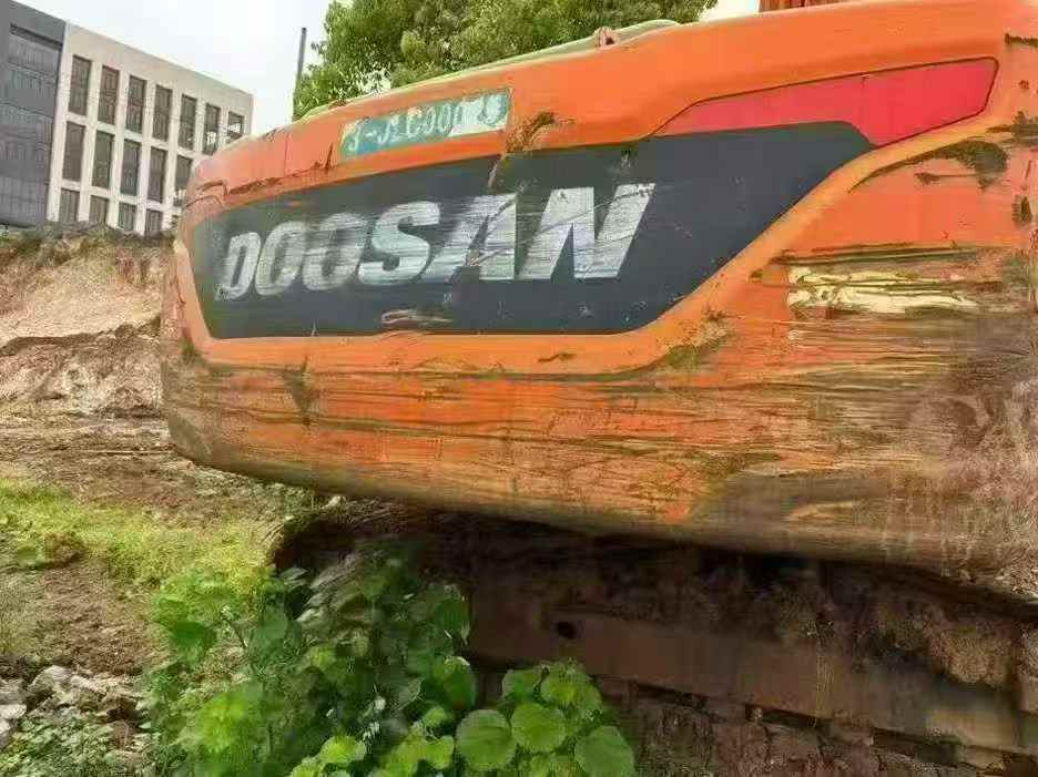 Buy Doosan DX215-9C Used Excavator / 3