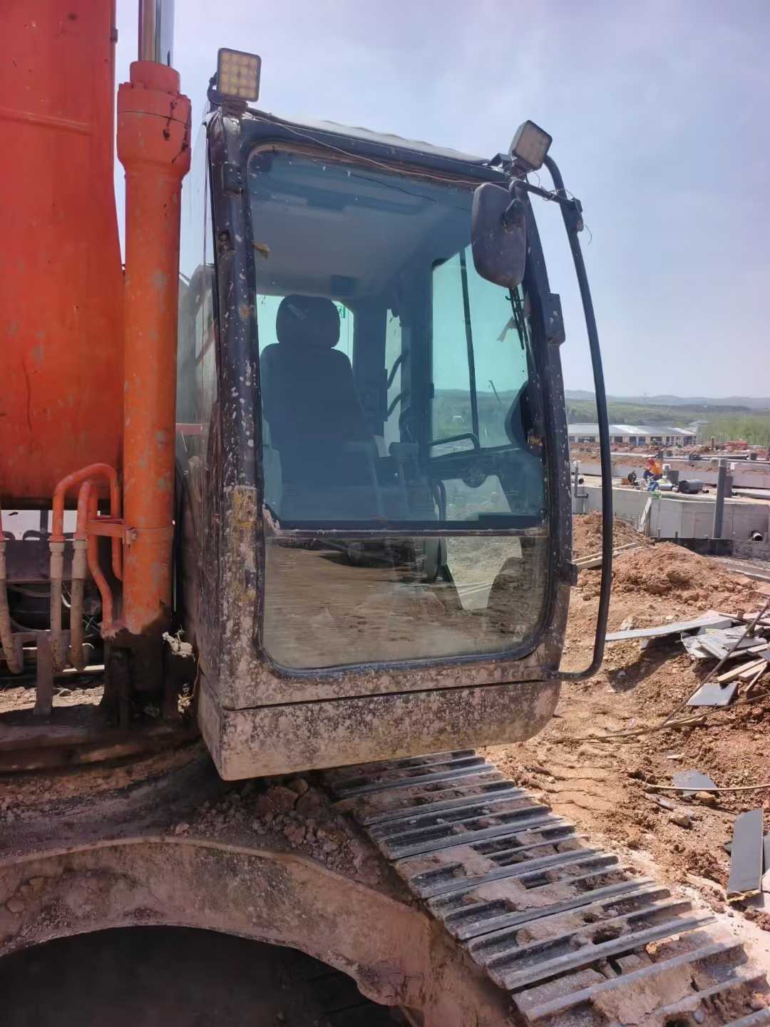 Buy Hitachi EX210 Used Excavator / 9