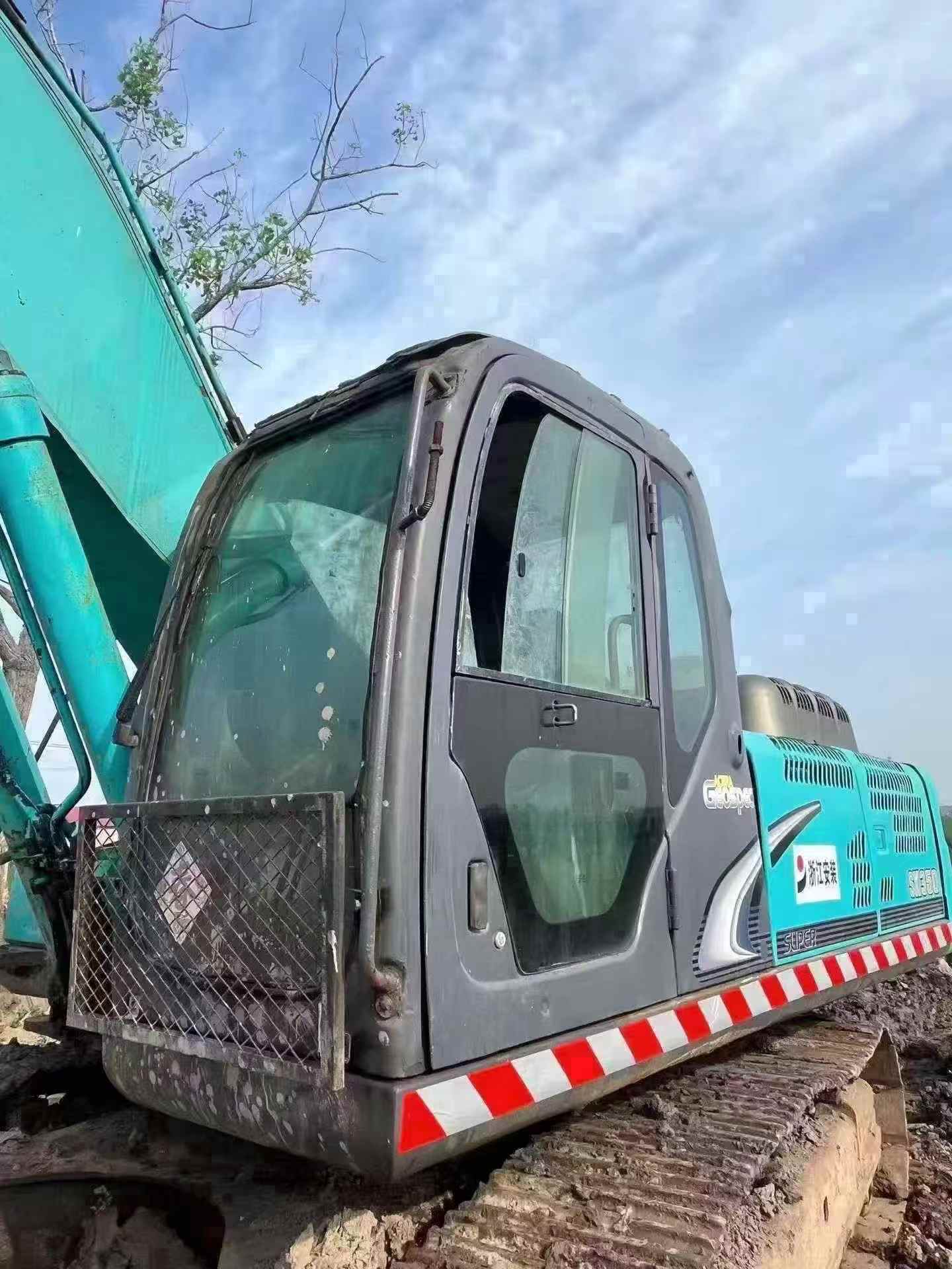 Buy Kobelco SK350-8 Used Excavator / 5