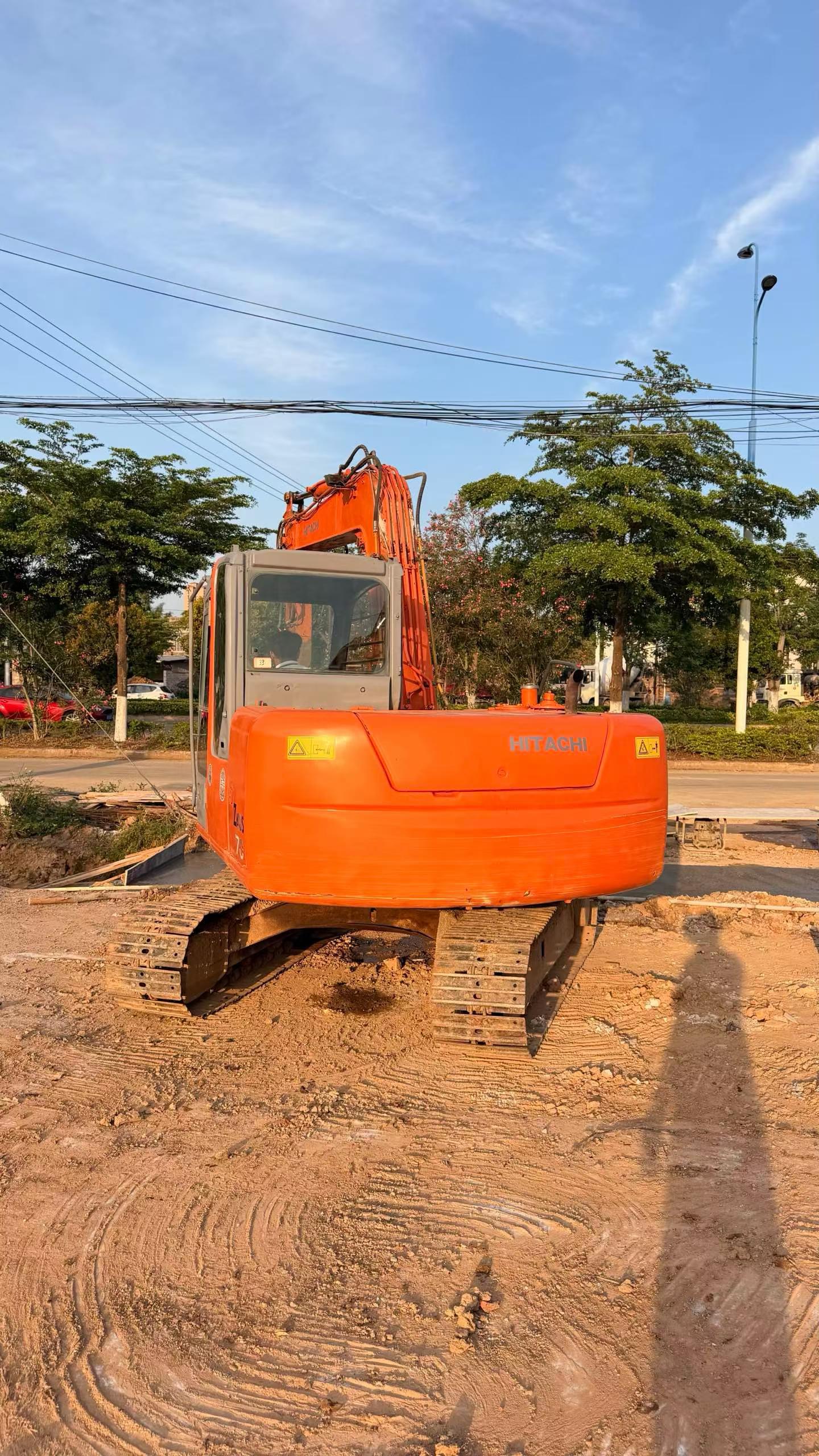 Buy Hitachi EX70 Used Excavator / 8