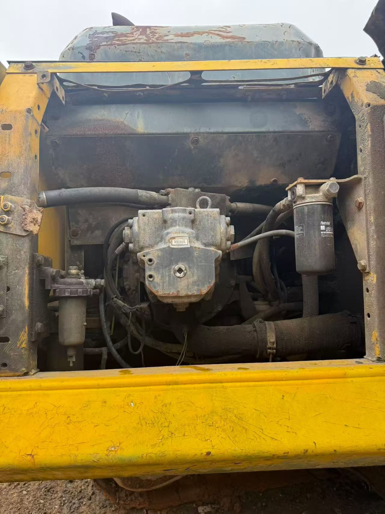 Buy Komatsu PC300 Used Excavator / 2