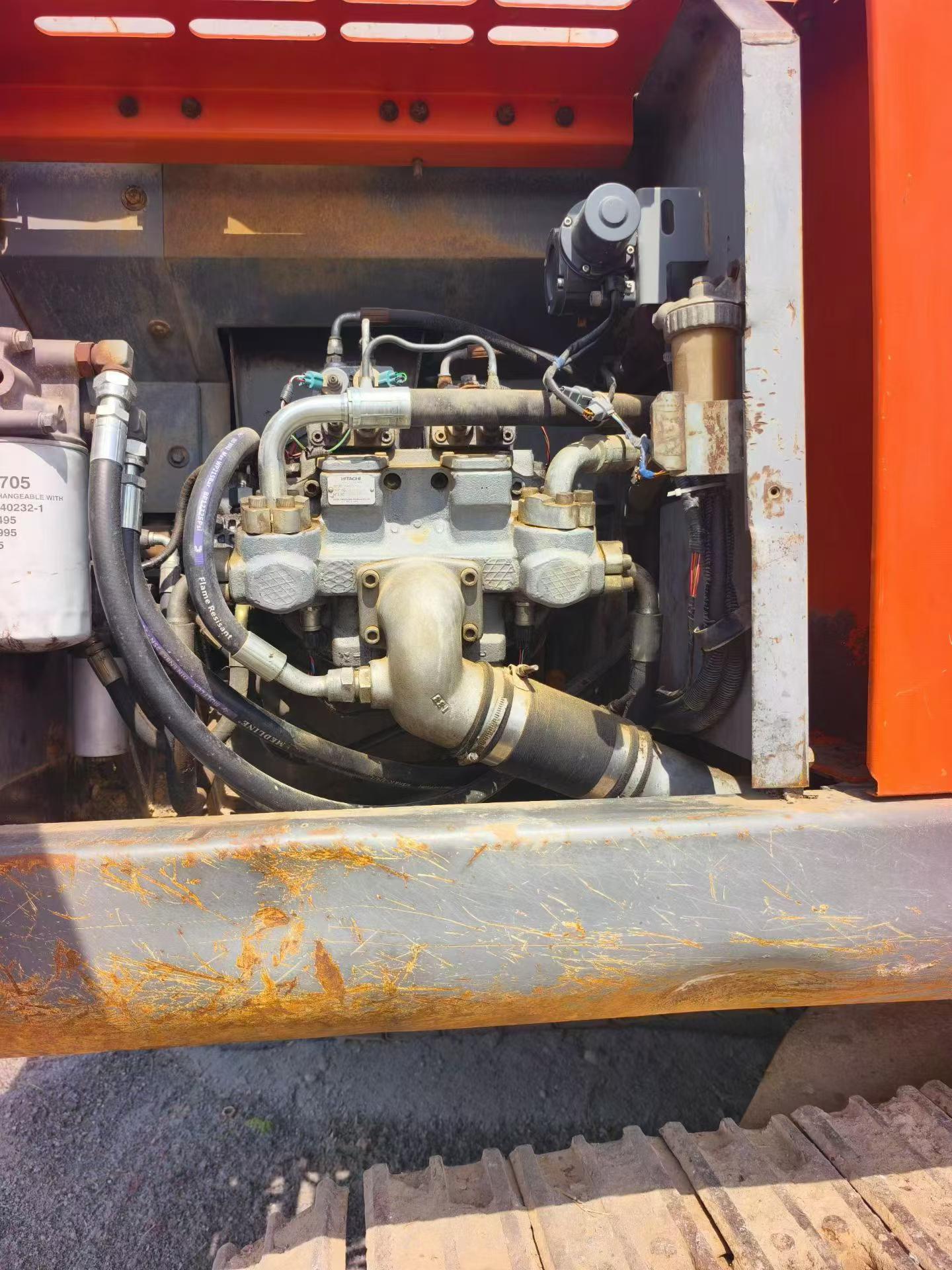 Buy Hitachi ZX240-3G Used Excavator / 3