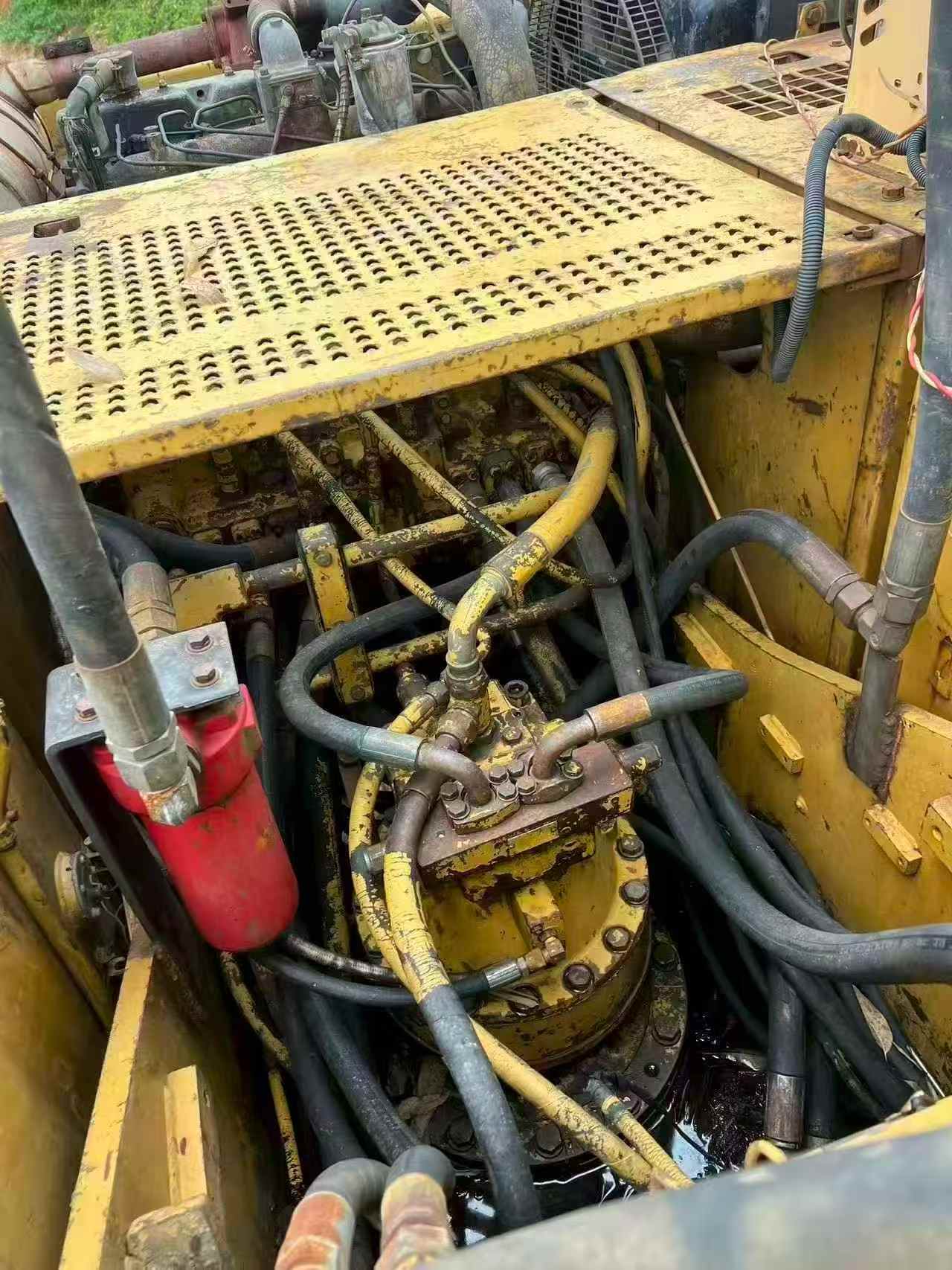 Buy Caterpillar 320V2 Used Excavator / 6