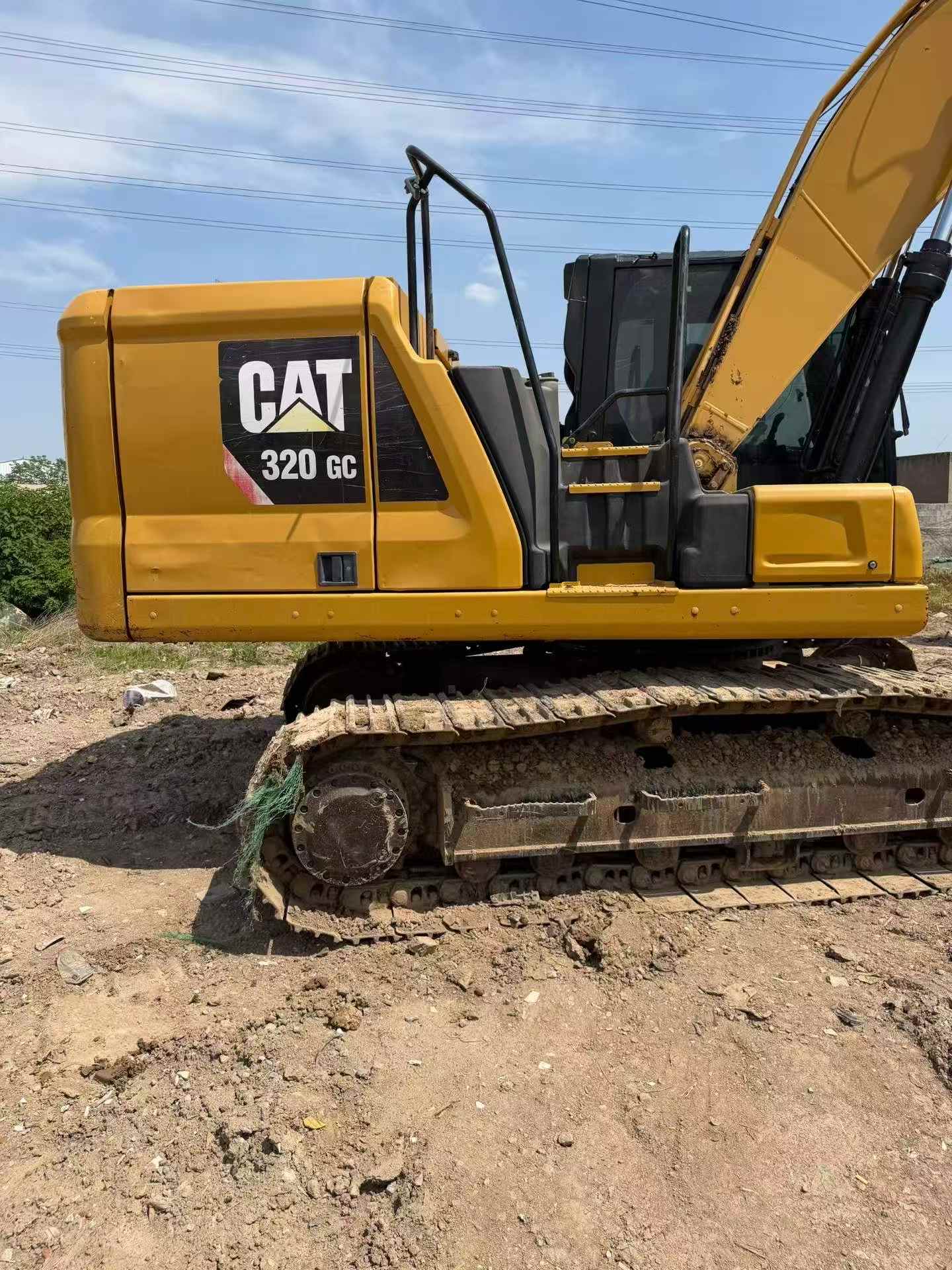 Buy Caterpillar 320GC Used Excavator / 3
