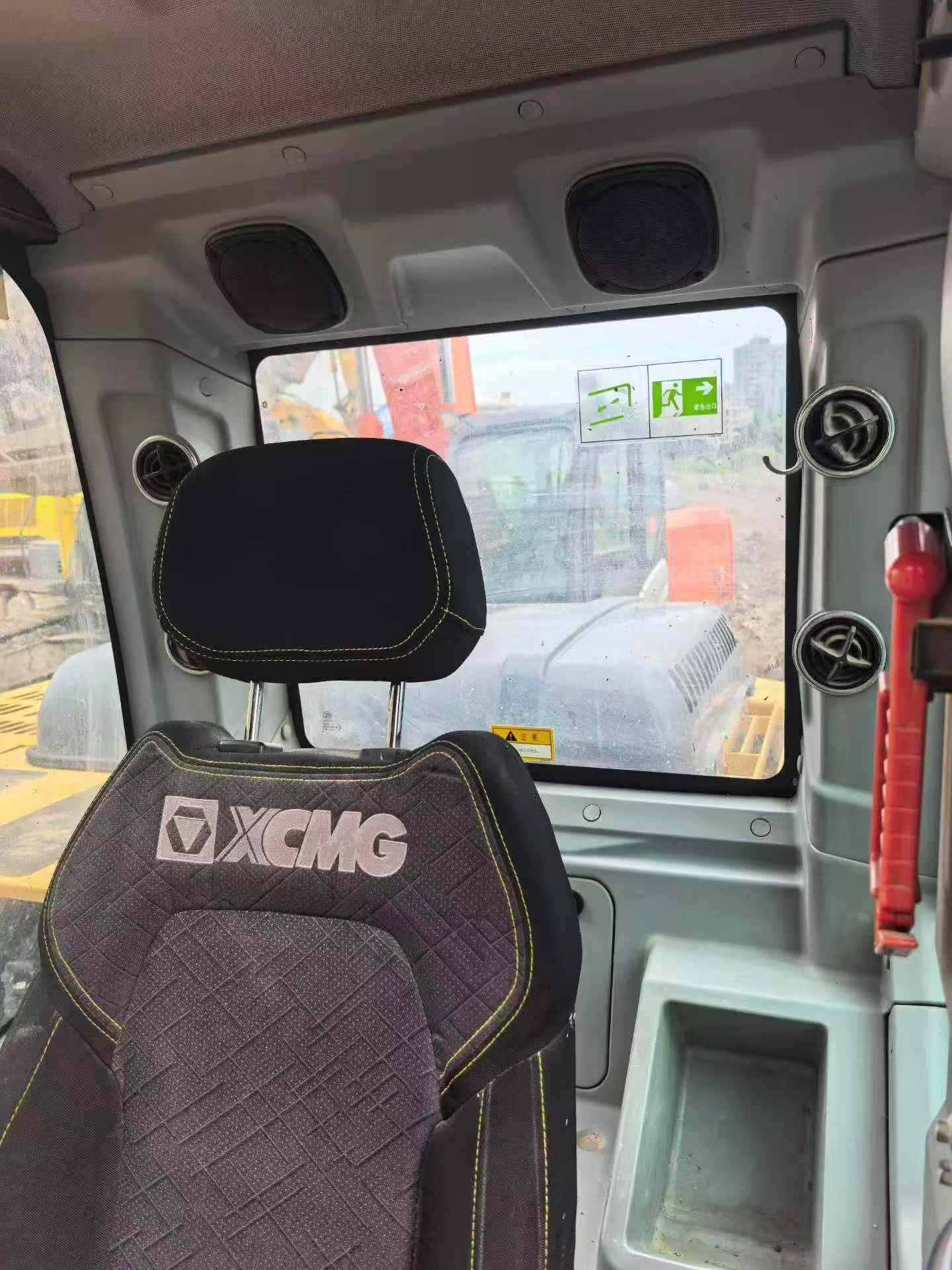 Buy XCMG XE135B Used Excavator / 7