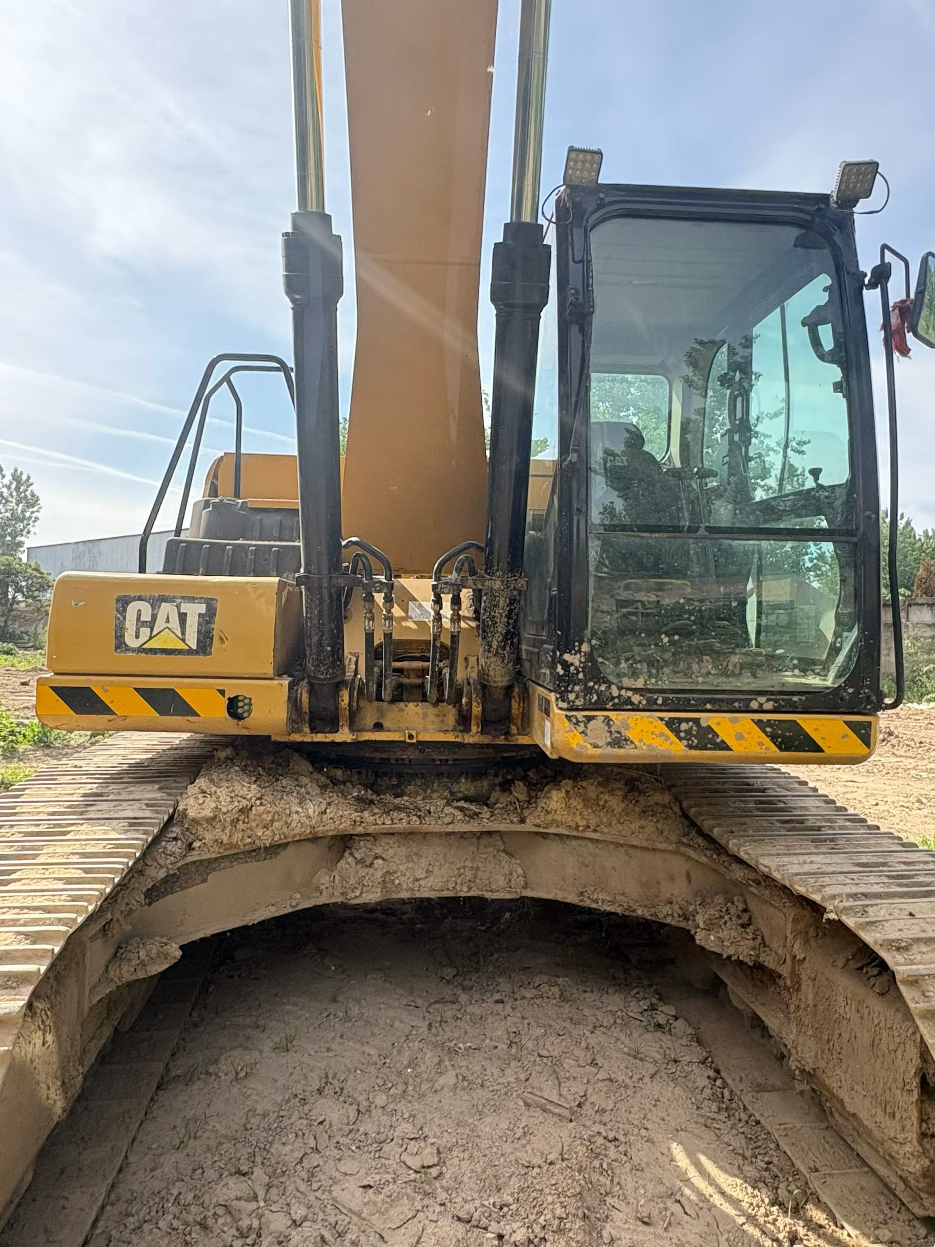 Buy Caterpillar 323 Used Excavator / 5
