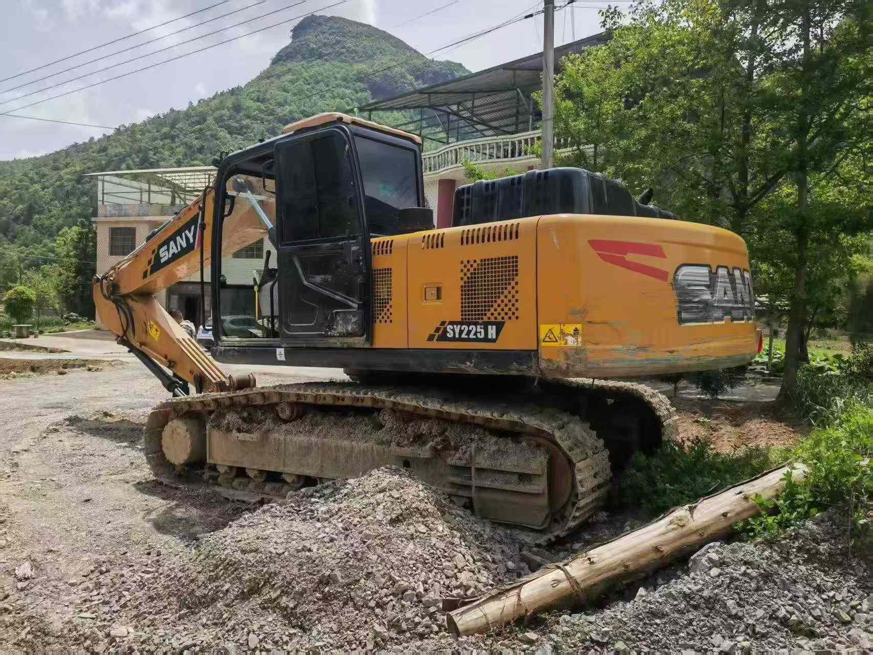 Buy Sany SY225C Used Excavator / 4