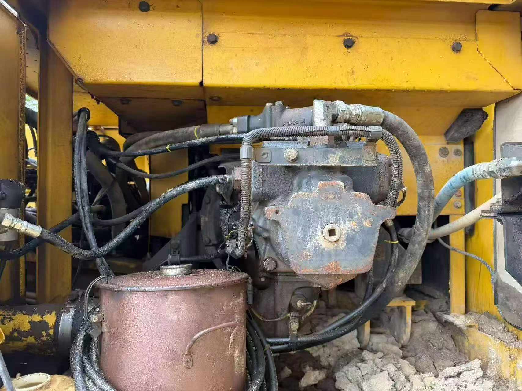 Buy Komatsu PC350-10 Used Excavator / 3