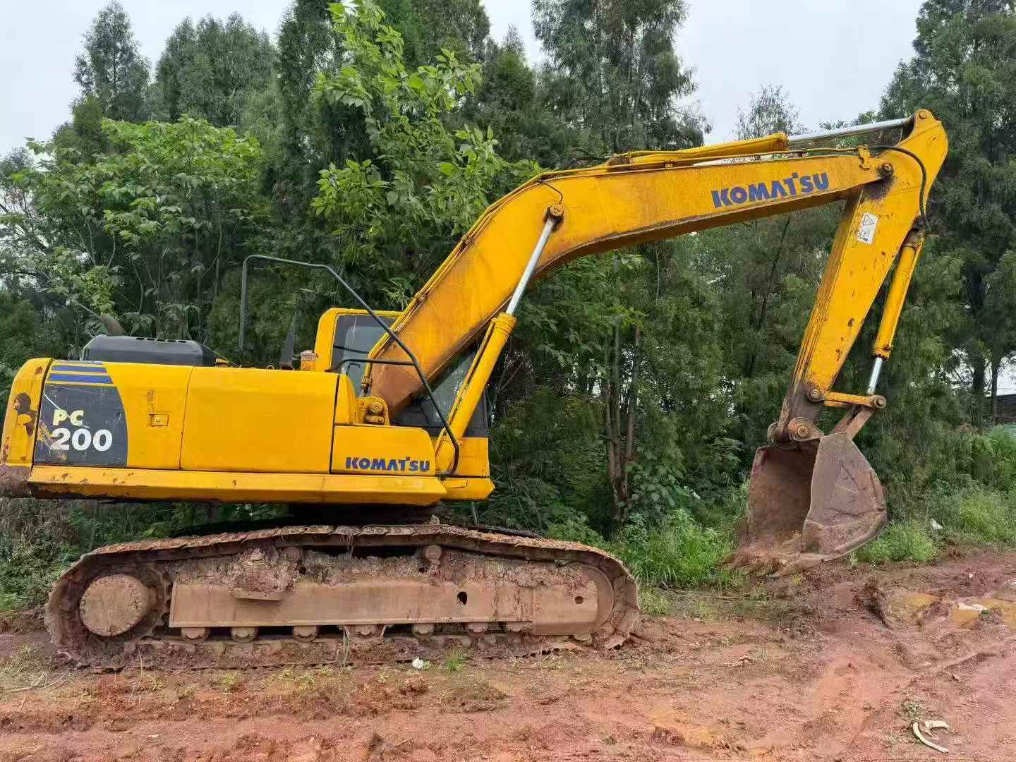 Buy Komatsu PC200-8 Used Excavator / 2