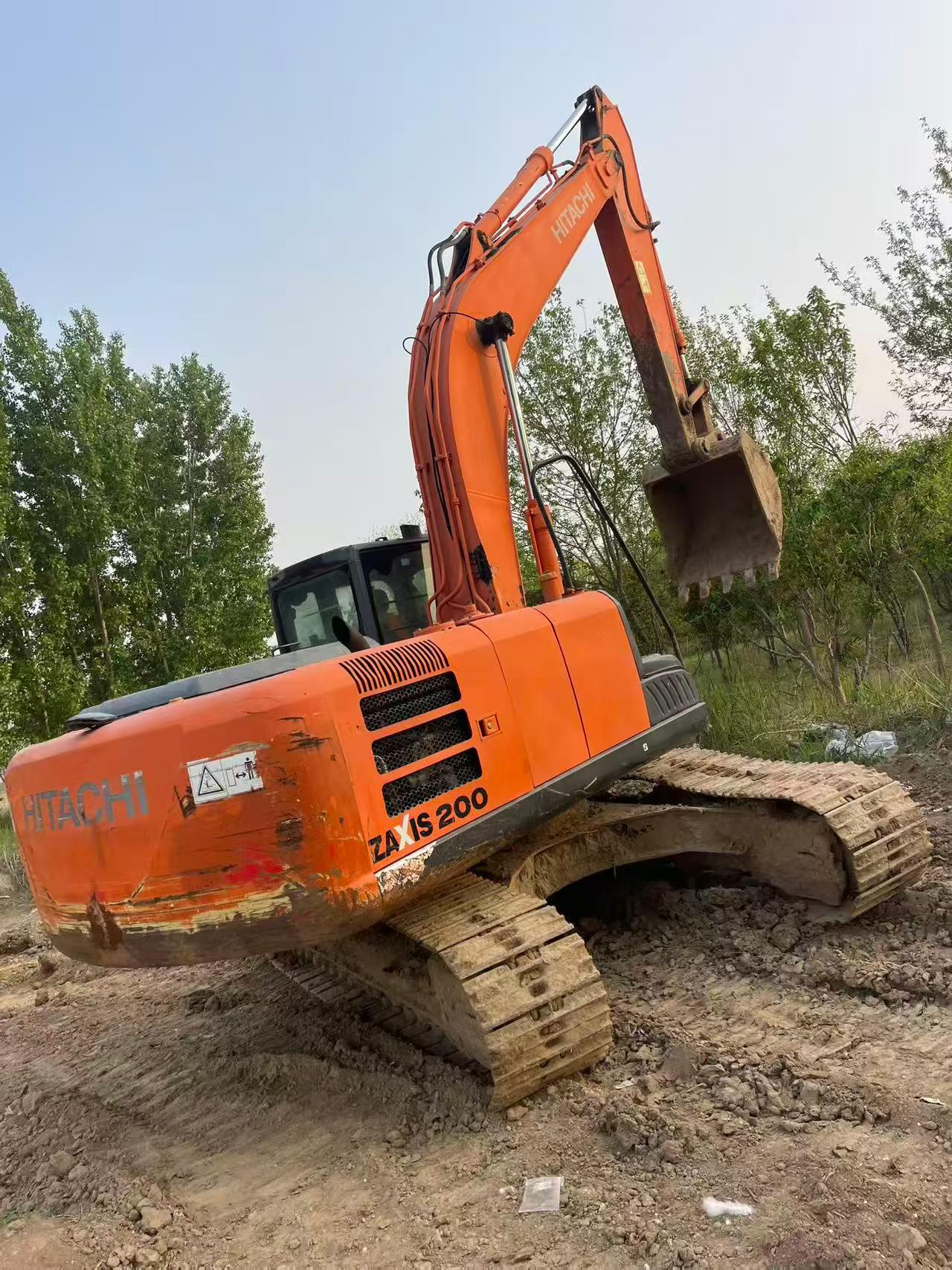 Buy Hitachi EX200 Used Excavator / 2