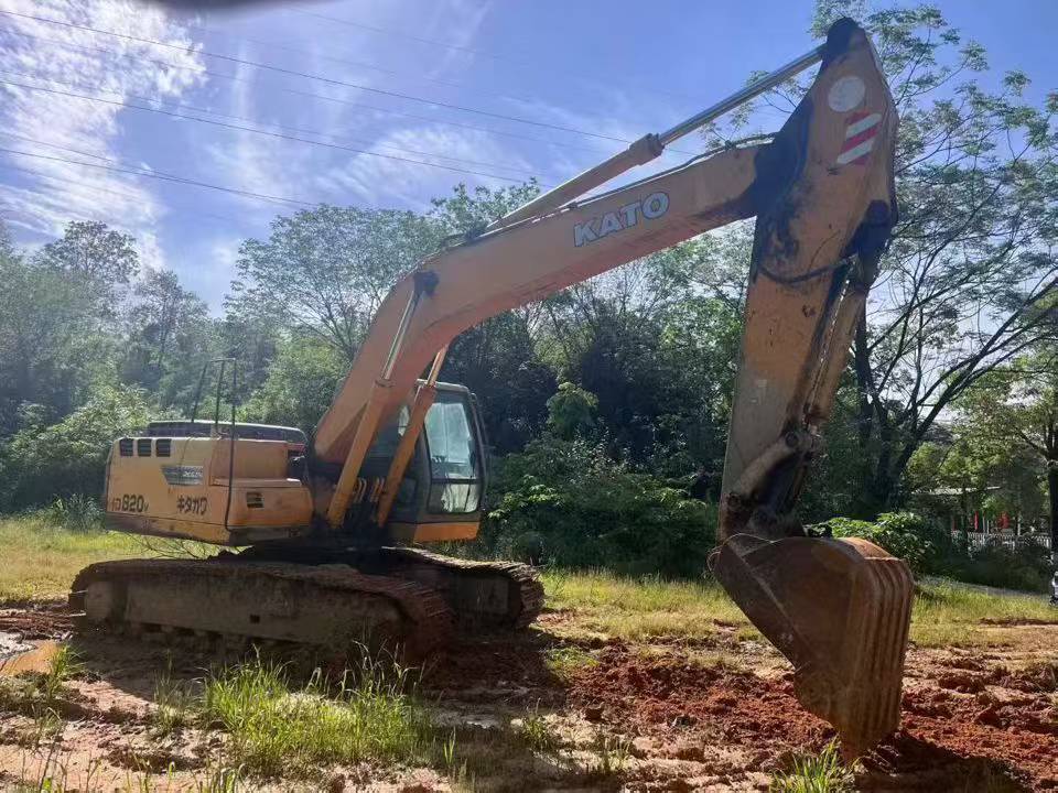 Buy Kato HD820 Used Excavator / 2