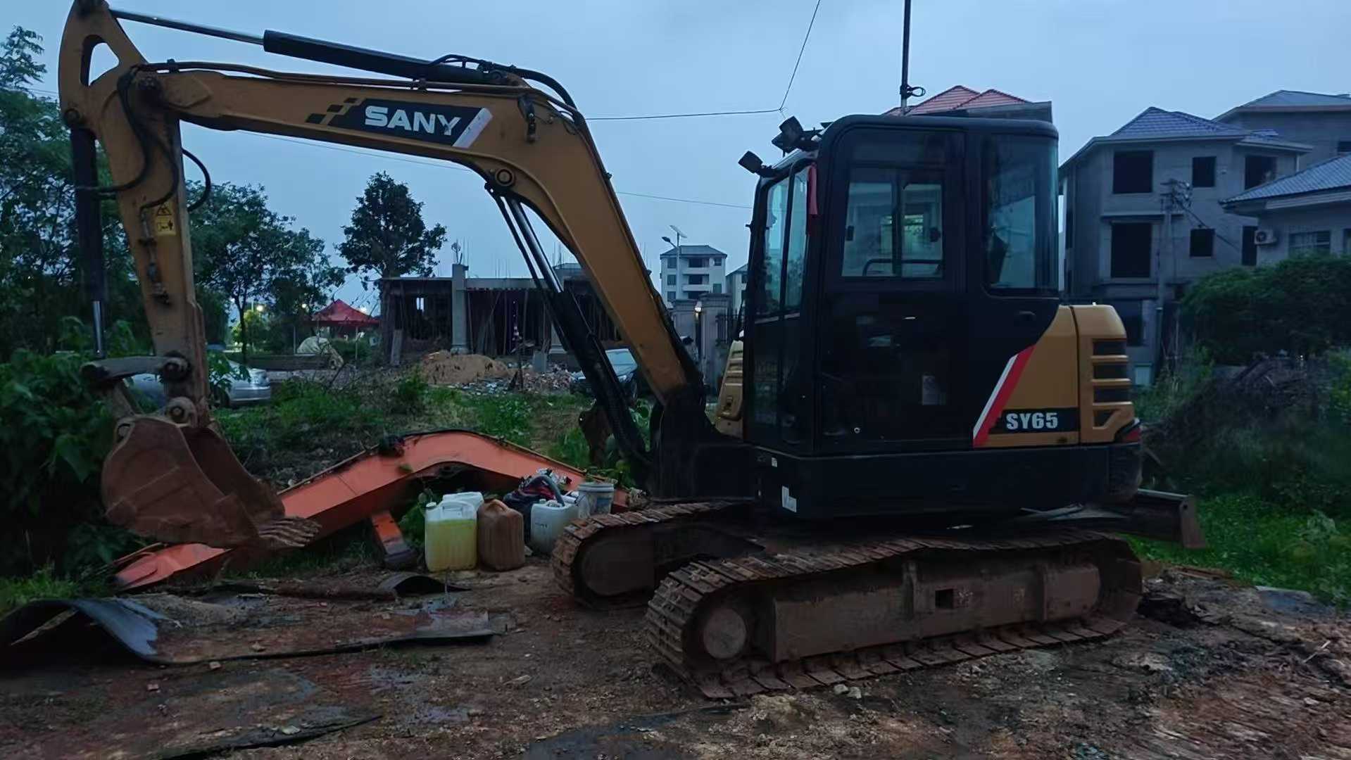 Buy Sany SY55 Used Excavator / 2