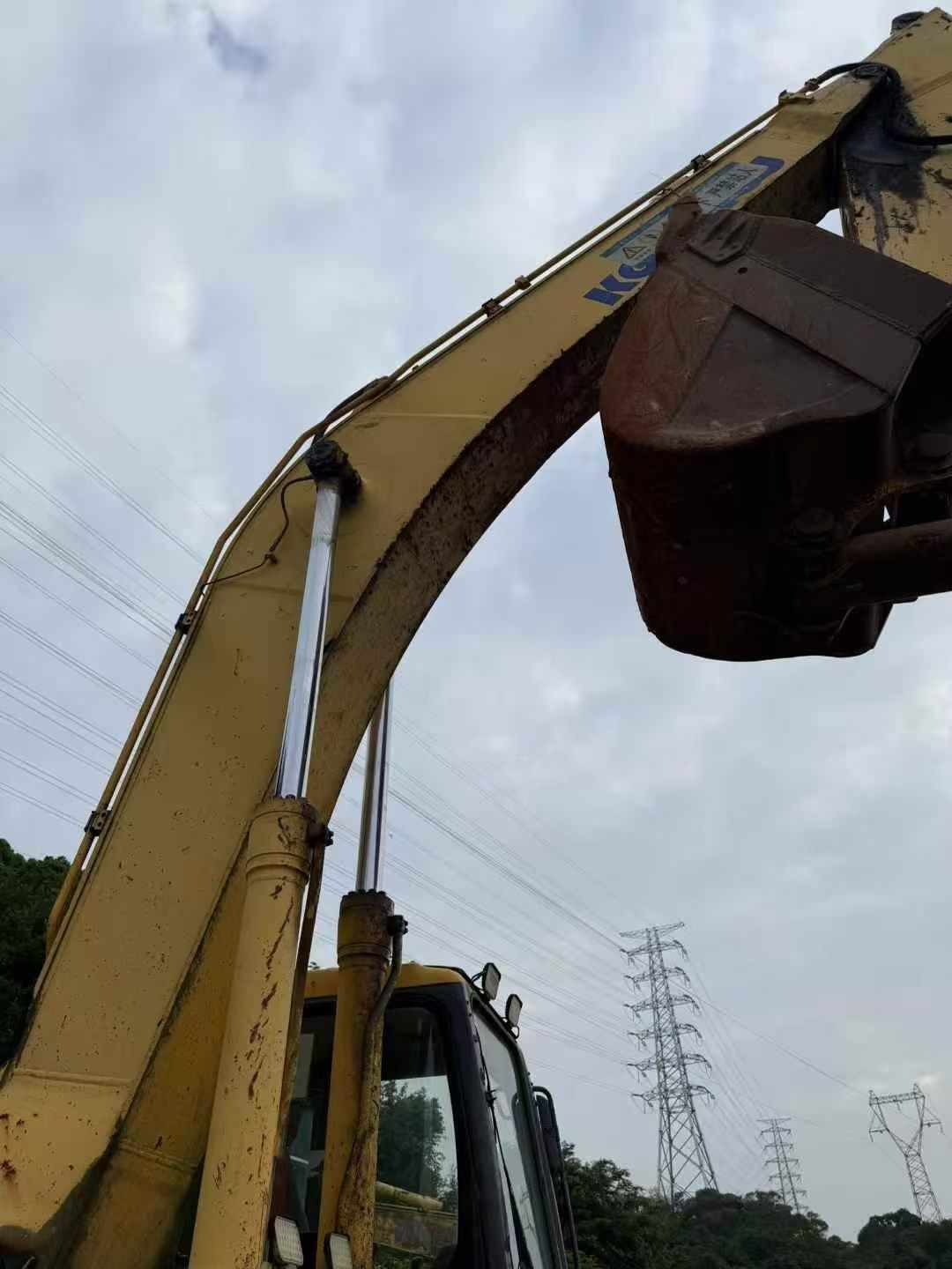 Buy Komatsu PC300-7 Used Excavator / 6