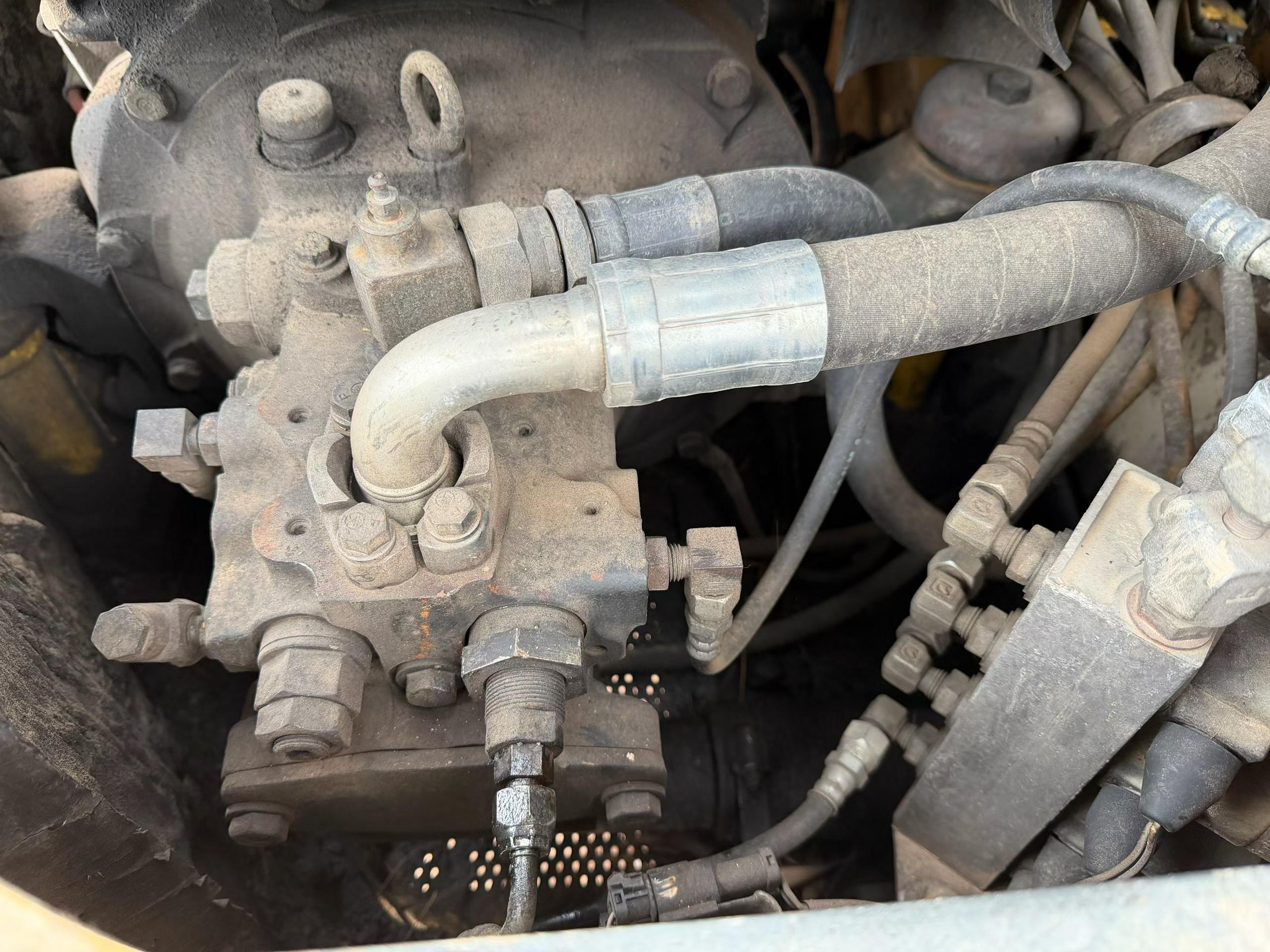 Buy Komatsu PC60-7C Used Excavator / 8