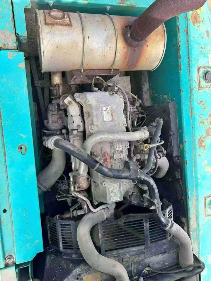 Buy Kobelco SK200 Used Excavator / 8