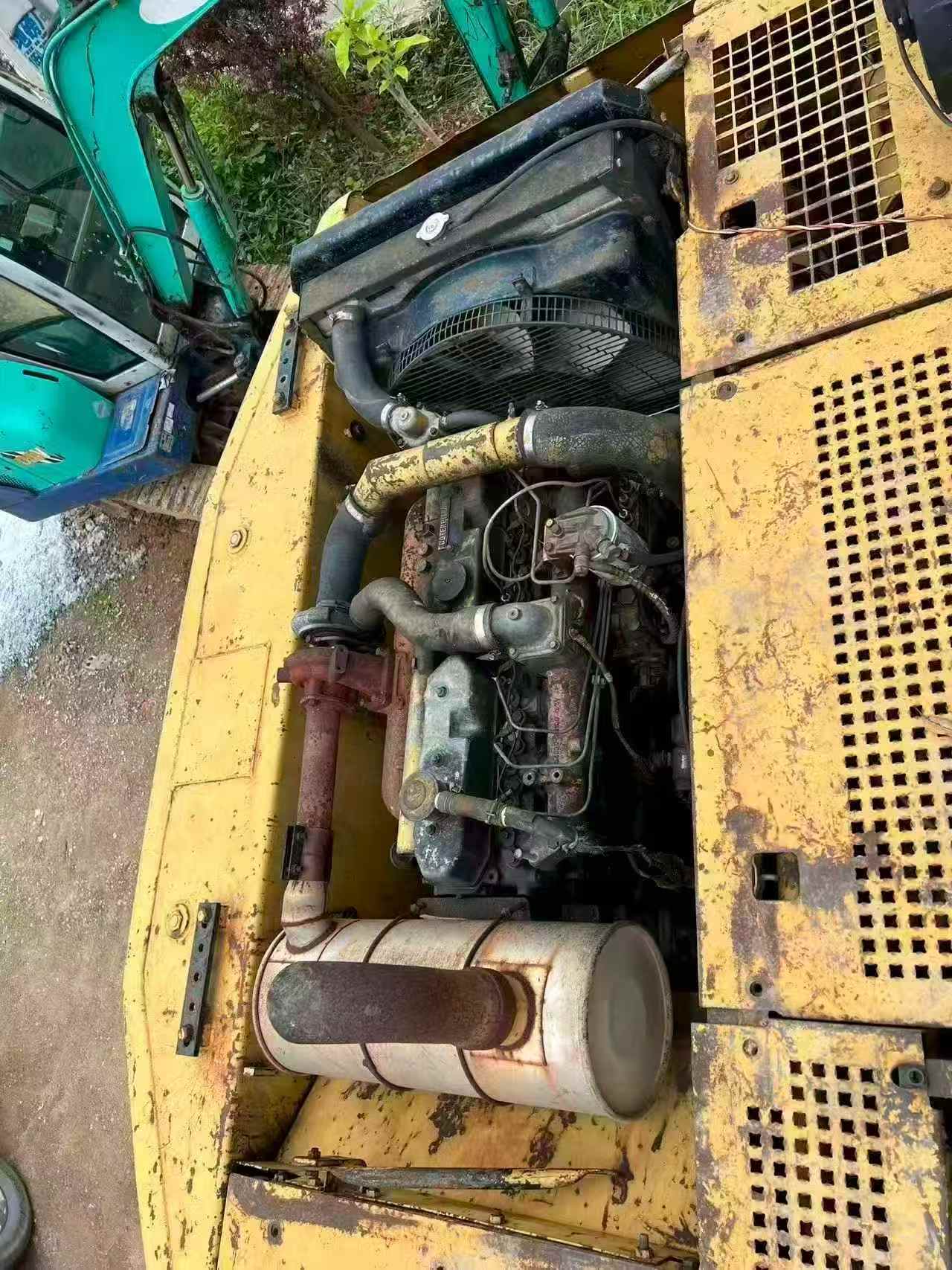 Buy Caterpillar 320V2 Used Excavator / 5