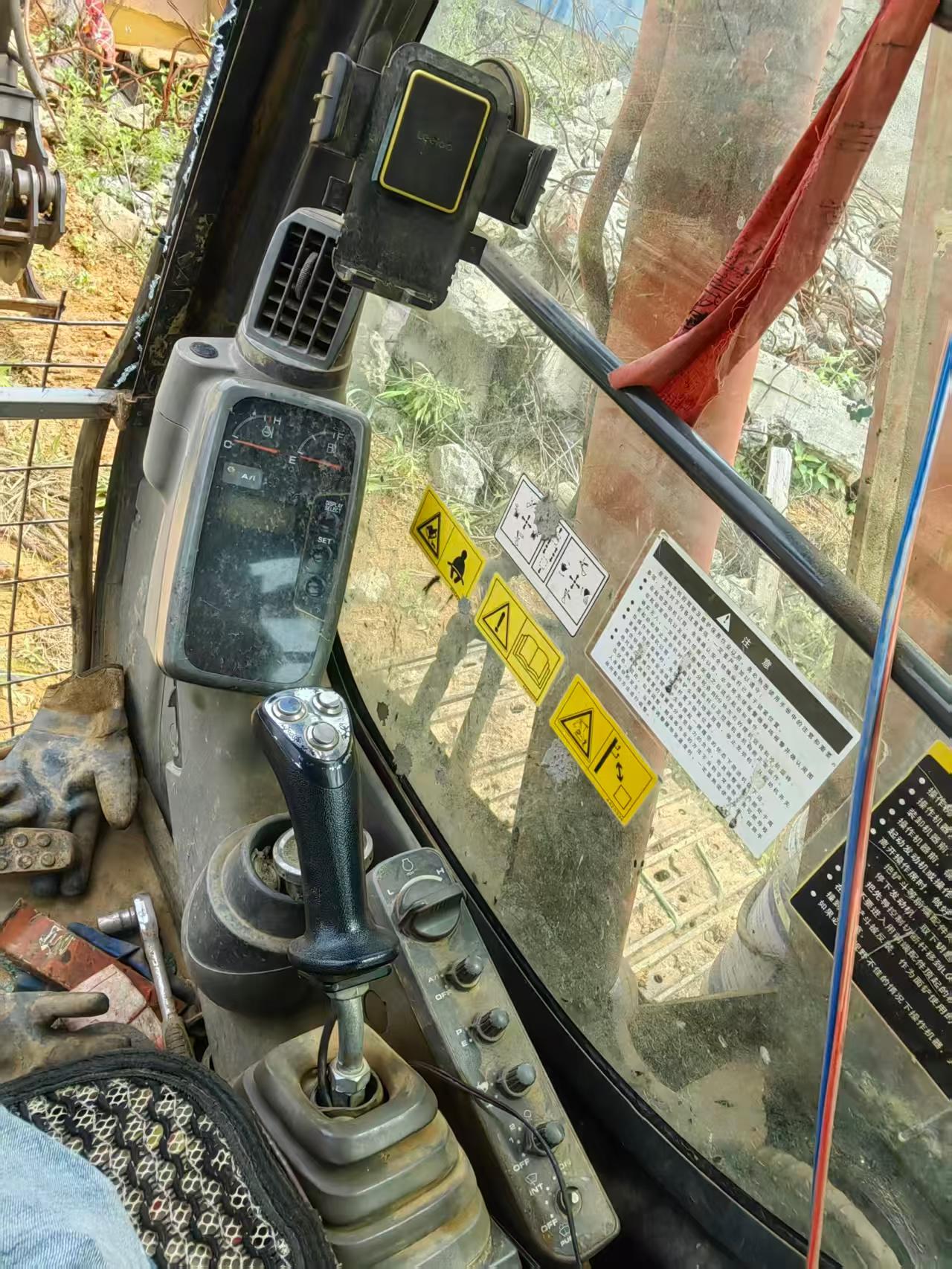 Buy Hitachi EX70 Used Excavator / 3