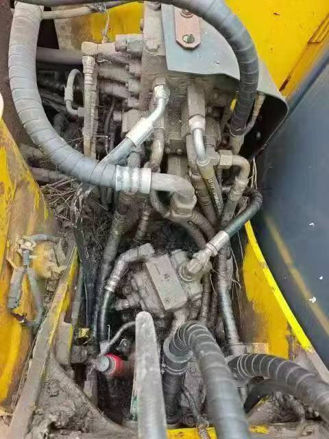 Buy Komatsu PC70-8 Used Excavator / 5