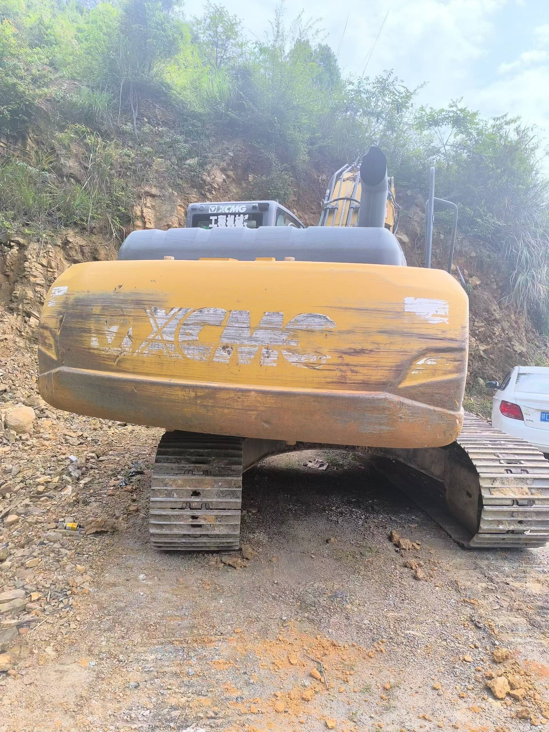 Buy XCMG XE200 Used Excavator / 6