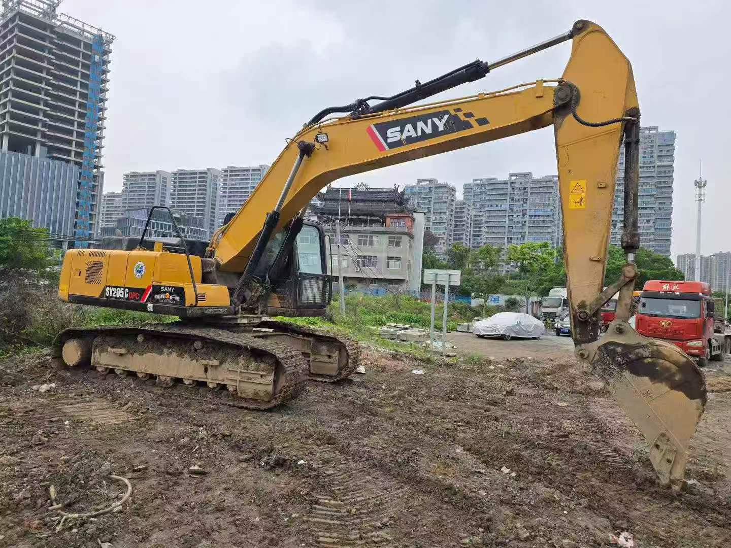 Buy Sany SY205C Used Excavator / 2
