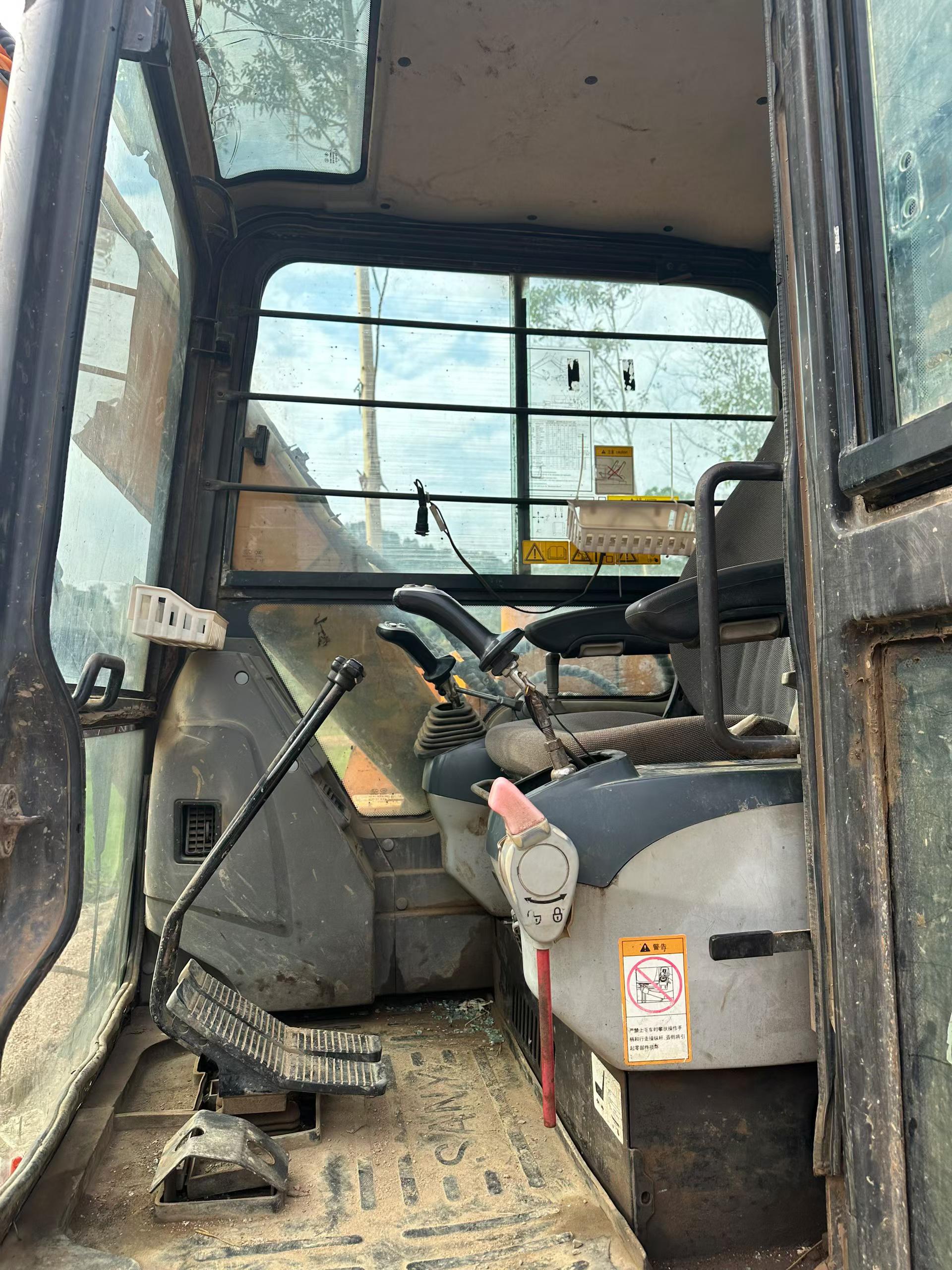 Buy Sany SY95C Used Excavator / 3