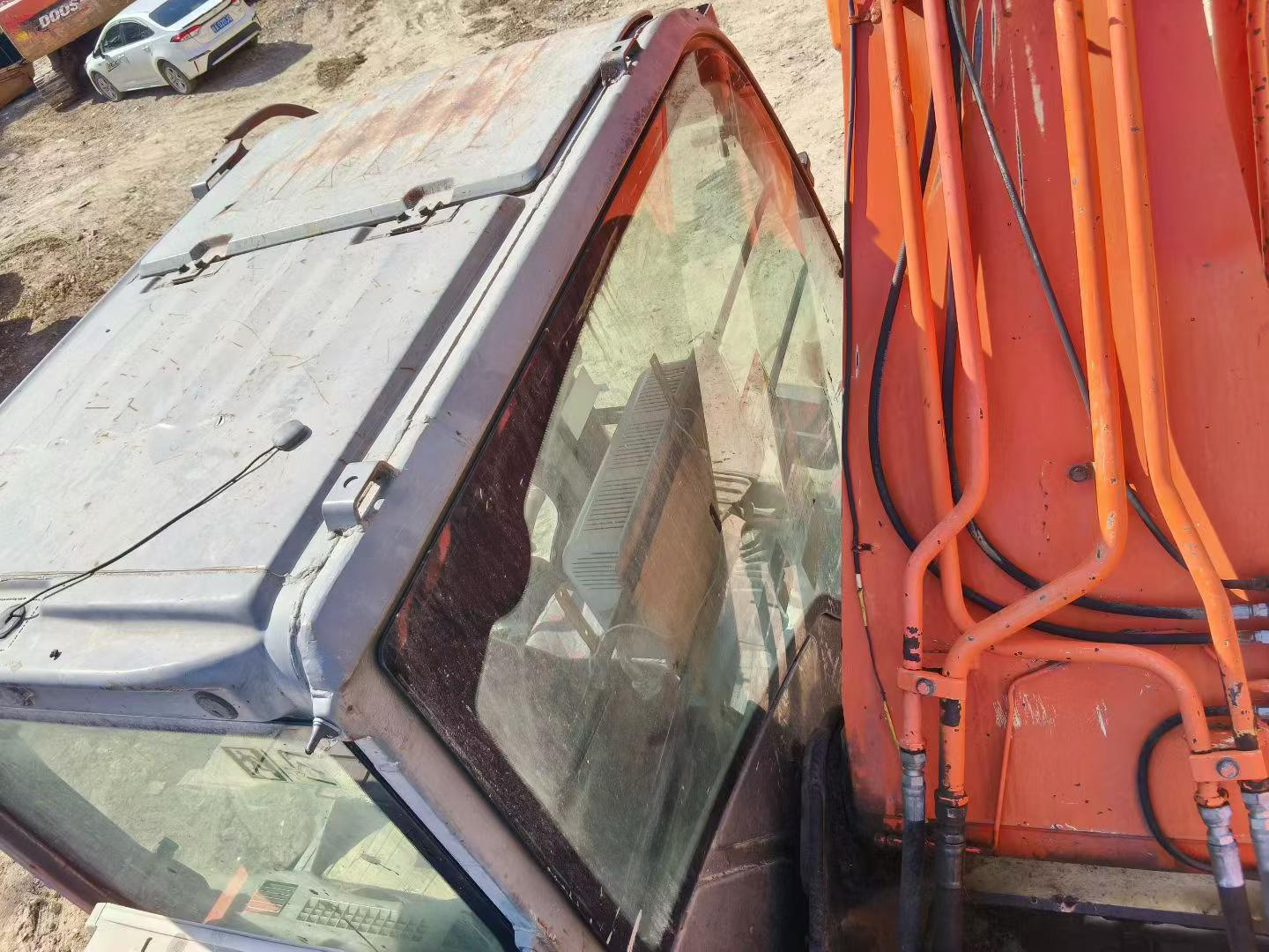 Buy Hitachi ZX240 Used Excavator / 6