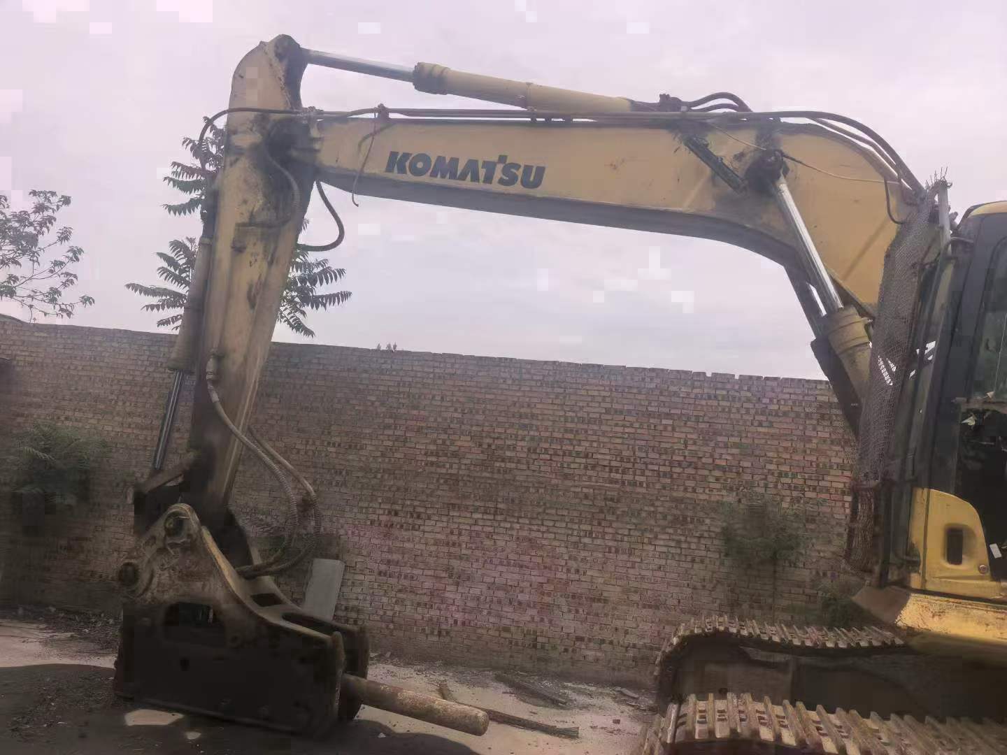 Buy Komatsu PC270-7 Used Excavator / 8