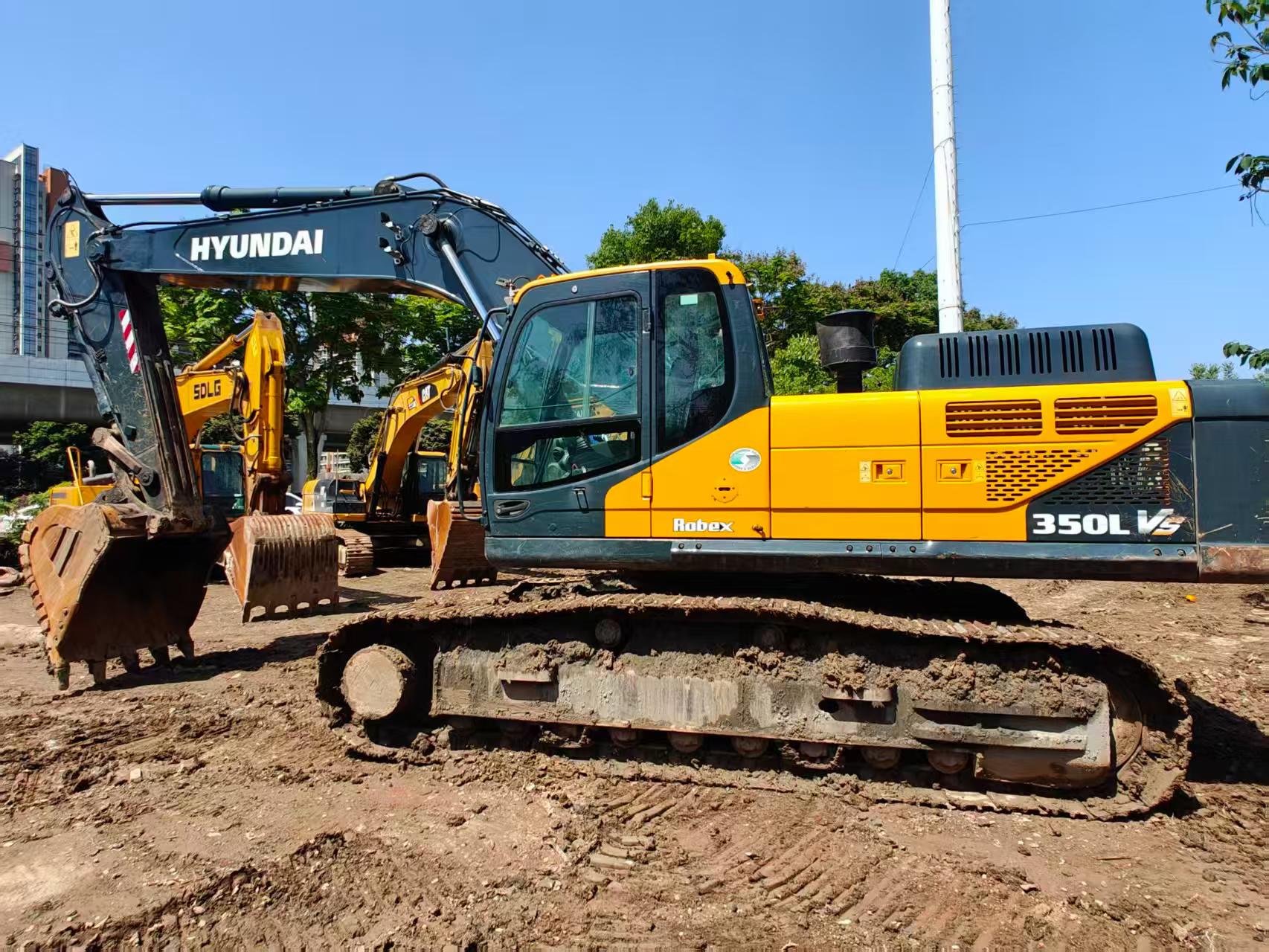 Buy Hyundai R350LVS Used Excavator / 9