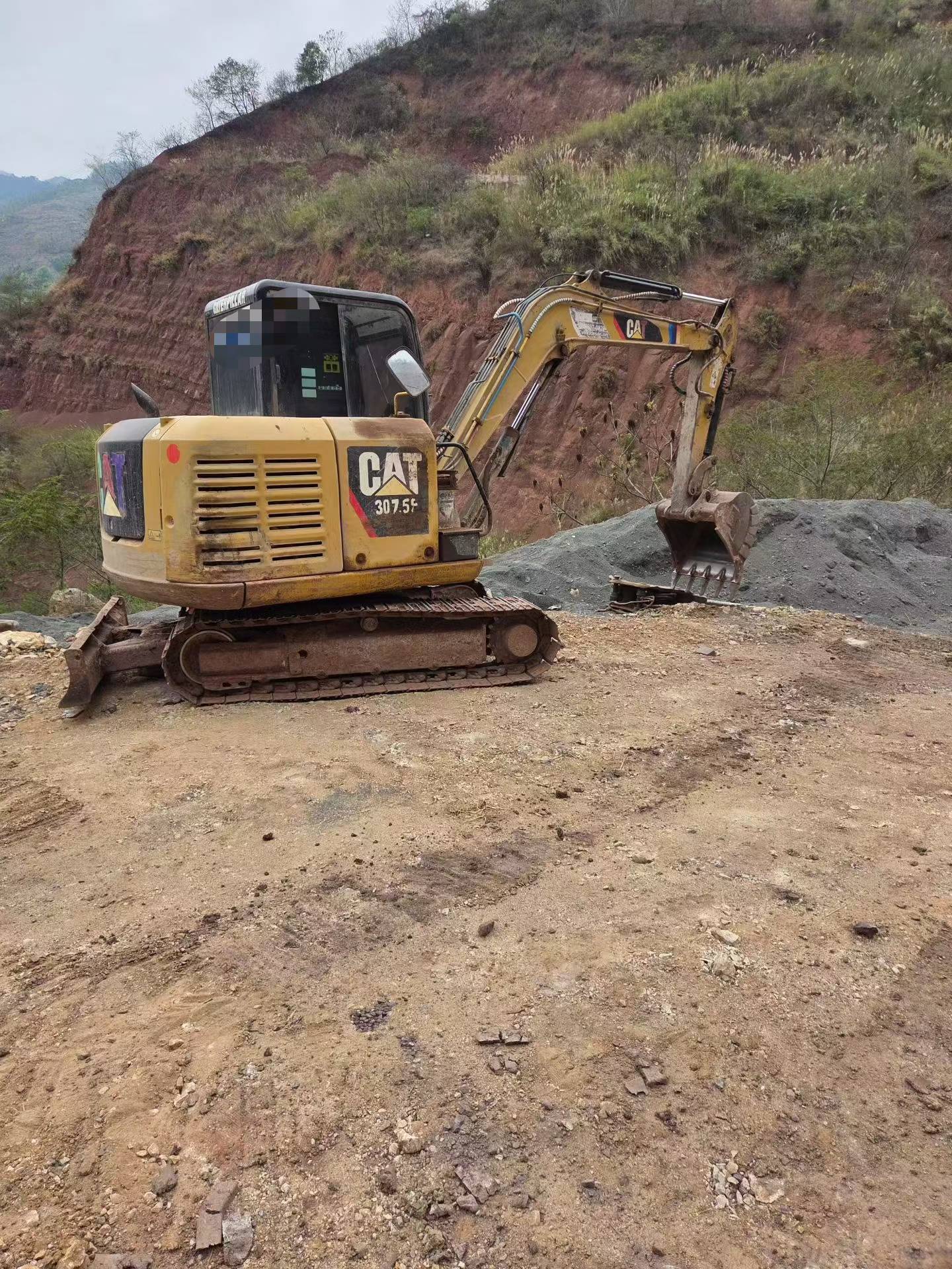 Buy Caterpillar 305.5 Used Excavator / 2