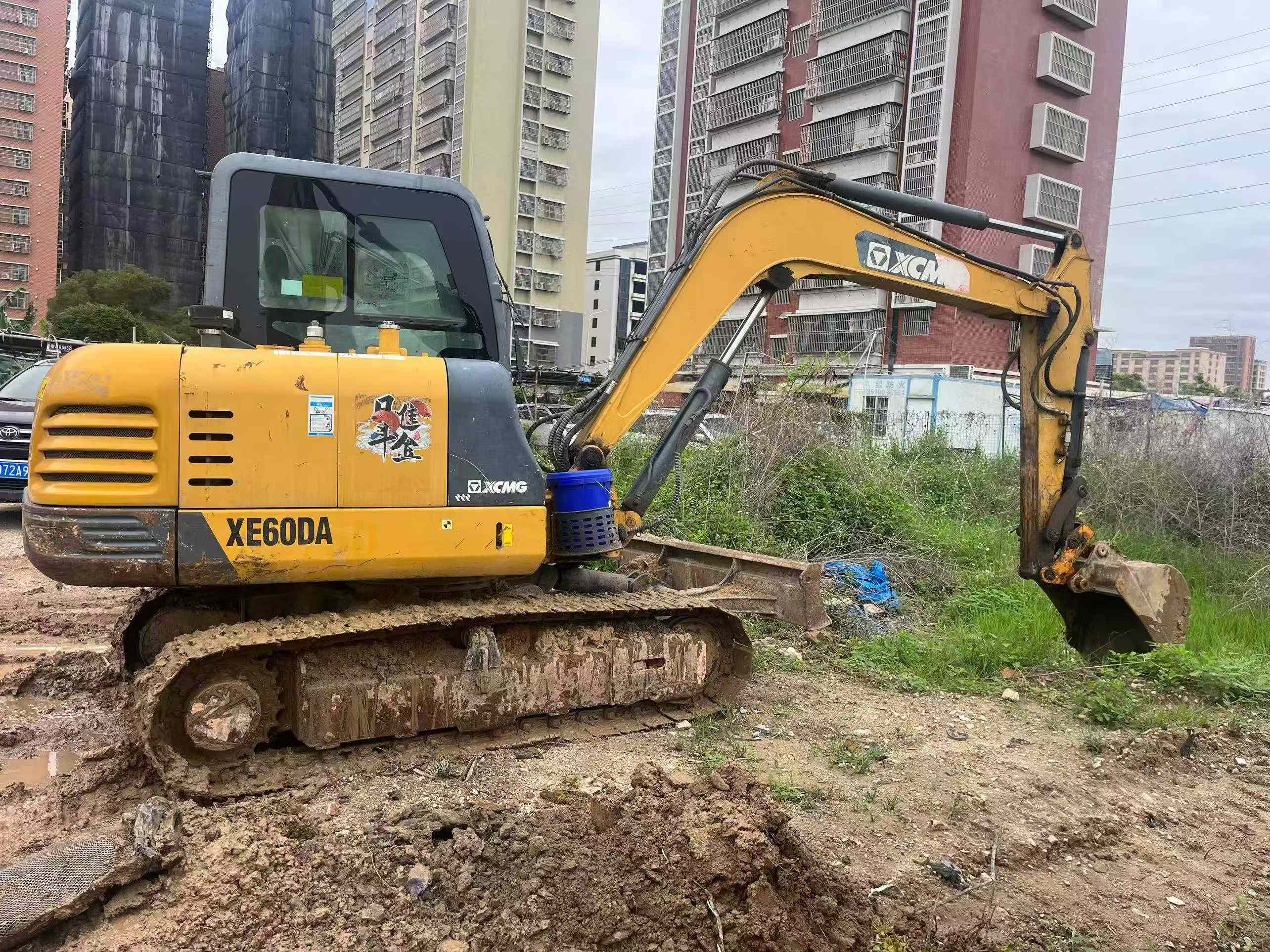 Buy XCMG XE60 Used Excavator / 2