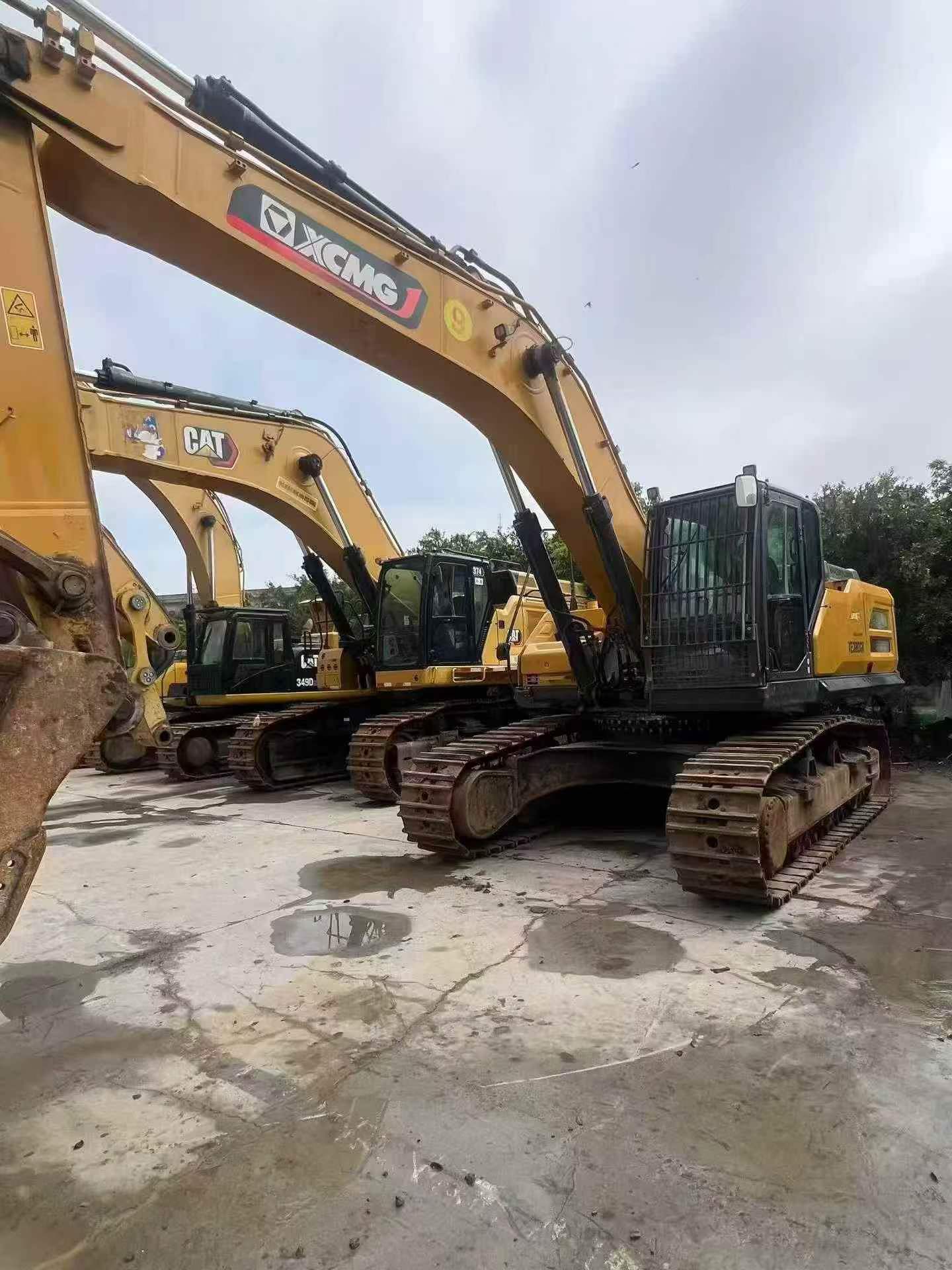 Buy XCMG XE380K Used Excavator / 6